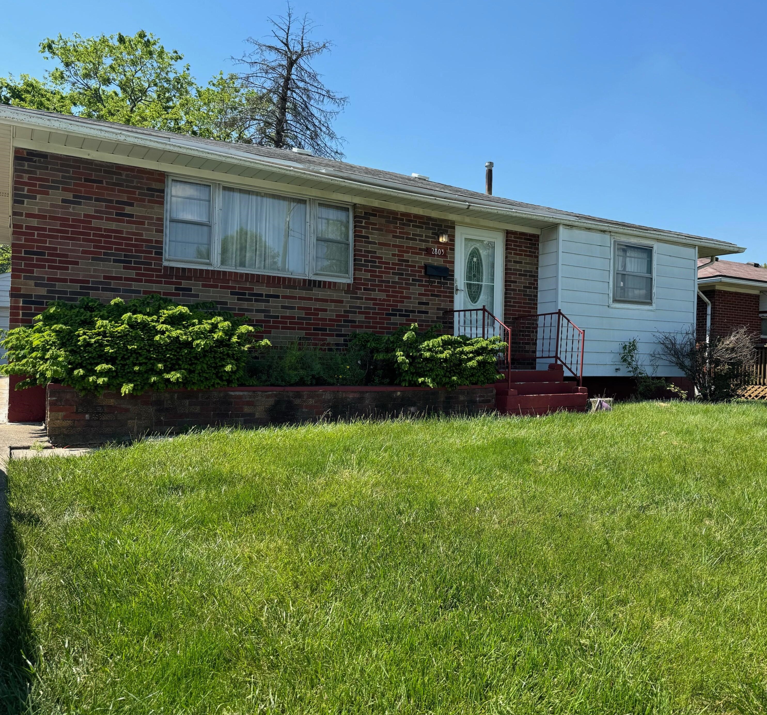 2803 Key Pl, Columbus, OH 43207-2656