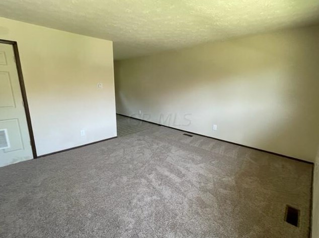 100-102 Eaton St, Delaware, OH 43015