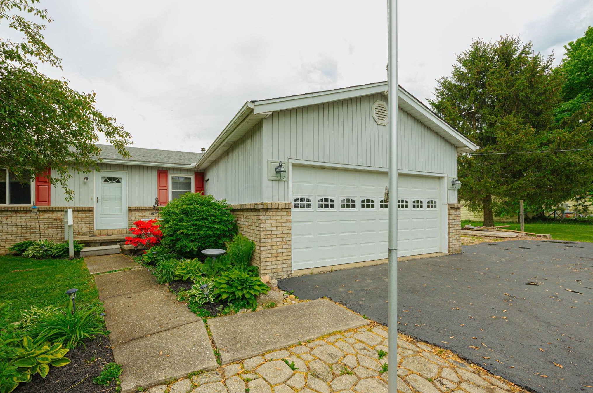 11352 Duncan Plains Rd, Johnstown, OH 43031-9560