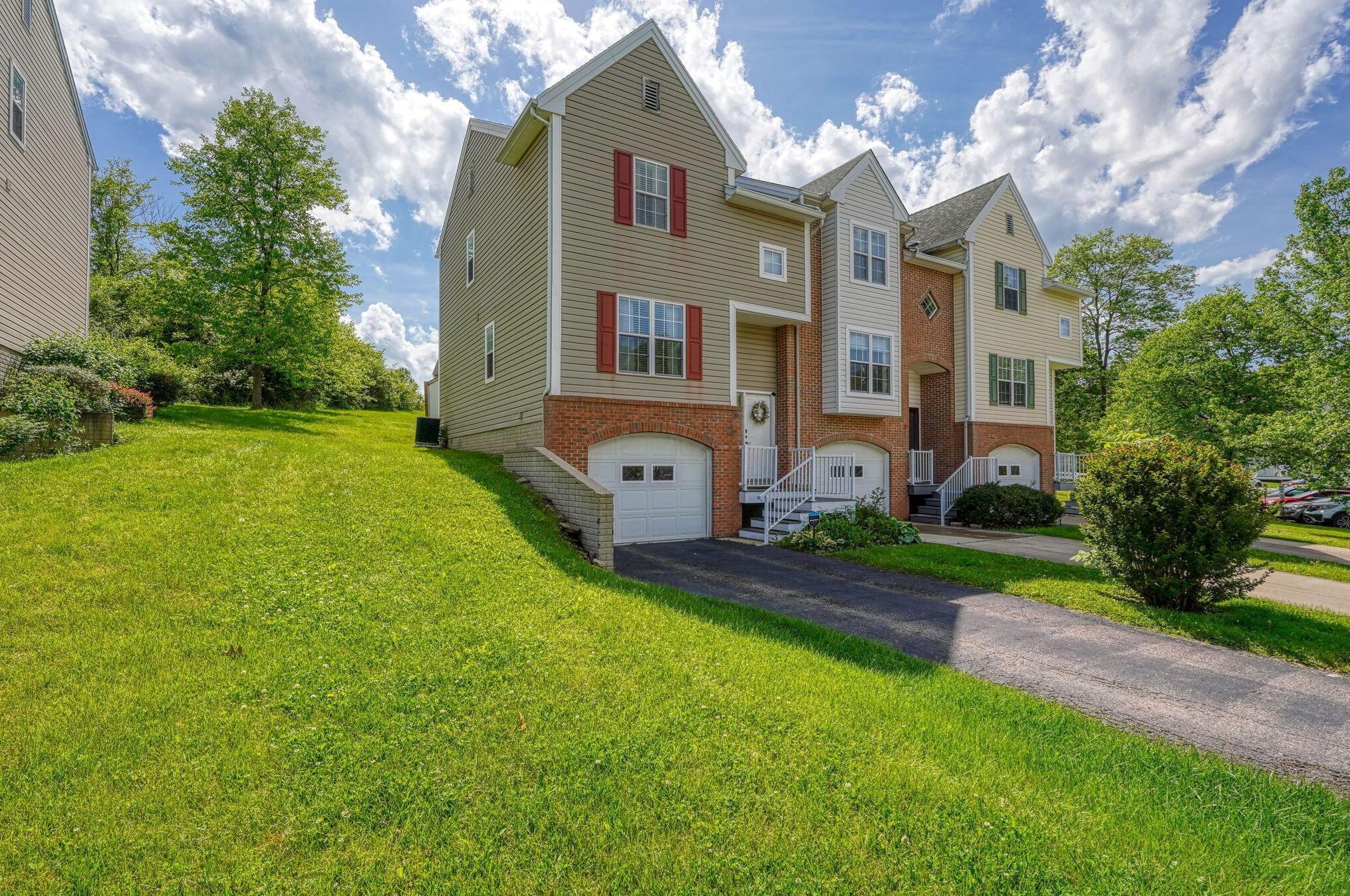 20 Westfield Pl, Shade, OH 45701-3853