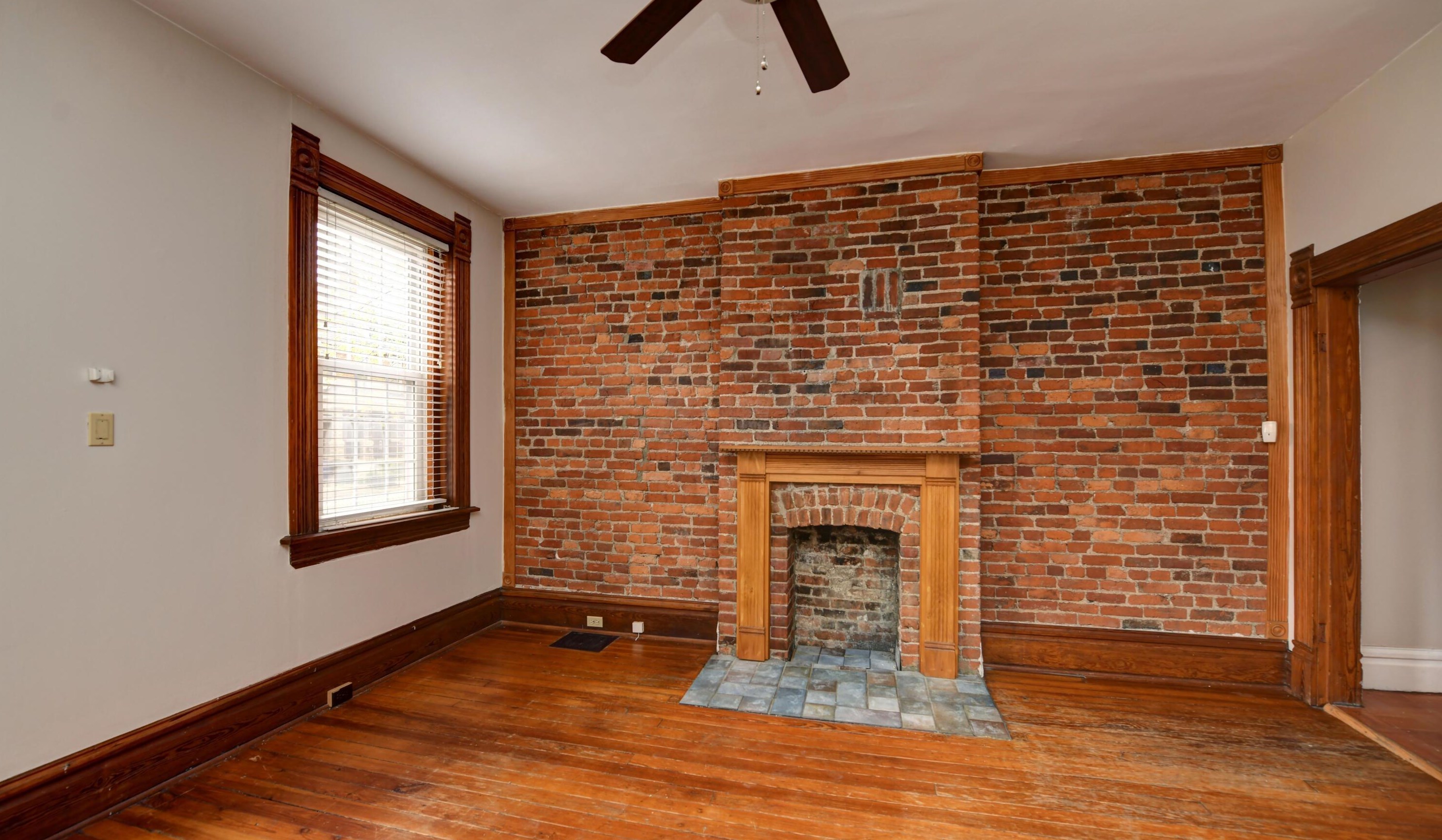 467 E Sycamore St, Columbus, OH 43206