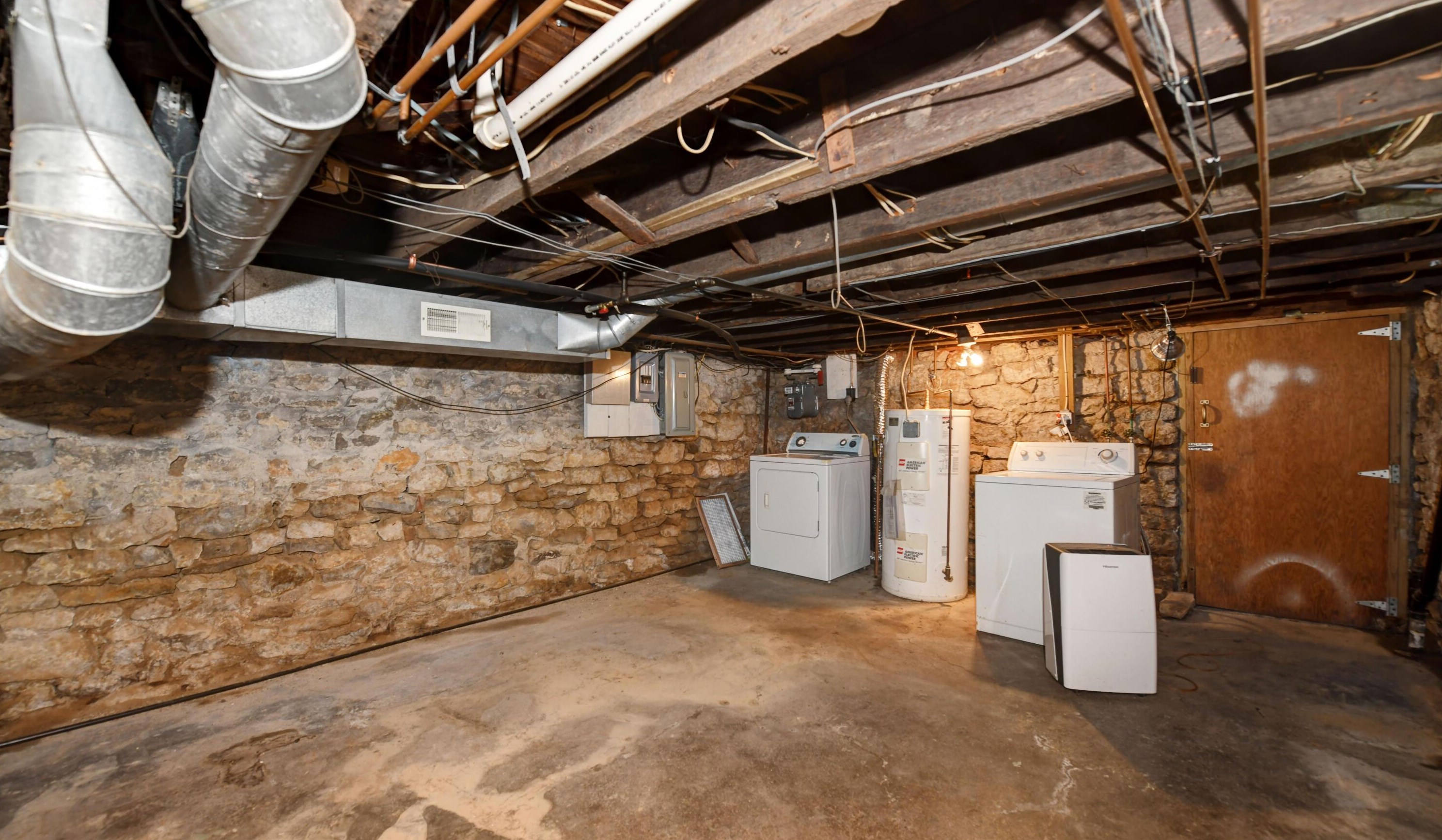 467 Sycamore St, Columbus OH  43206-1381 exterior