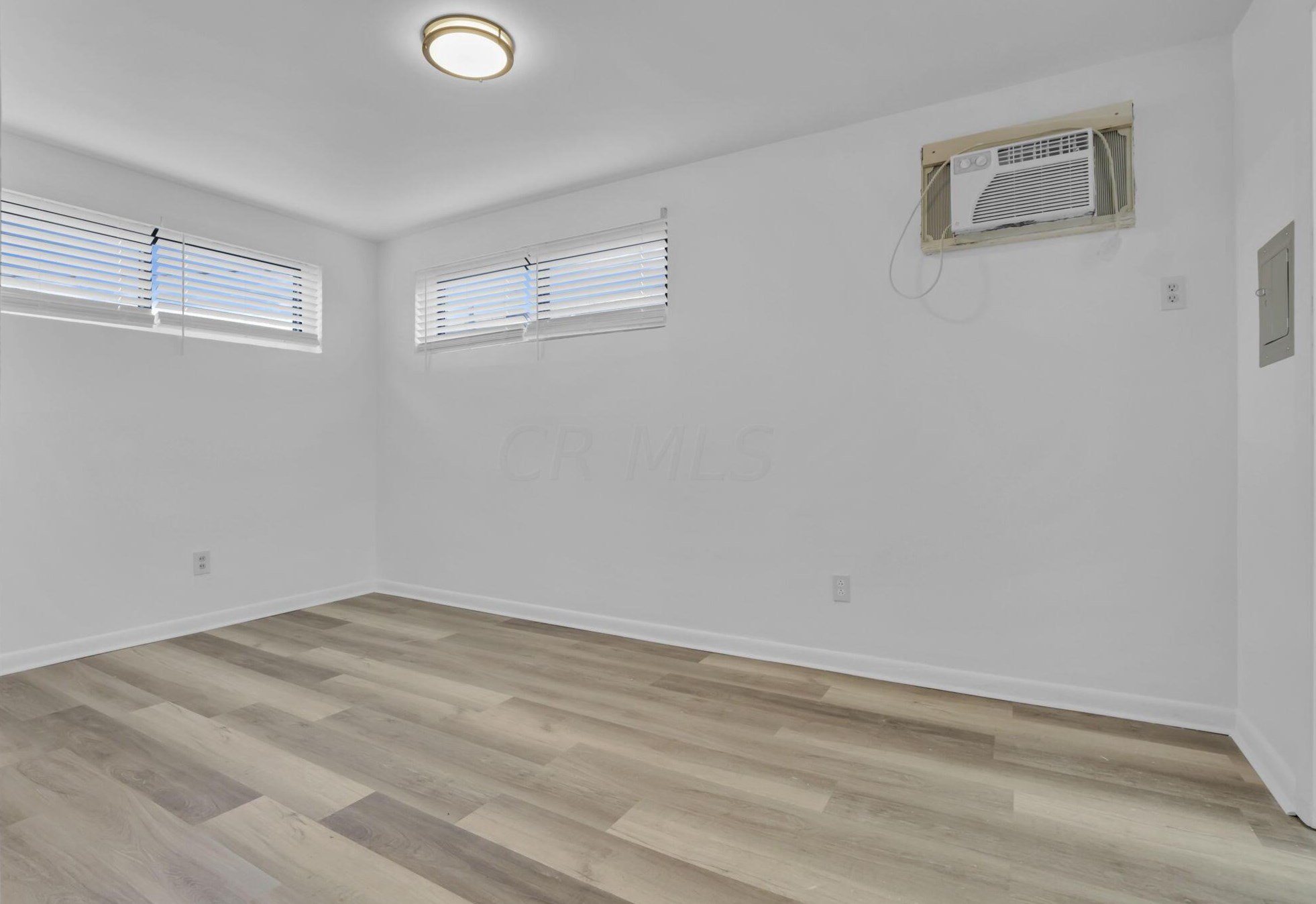 499 Columbus St, Columbus OH 43206-2301 exterior