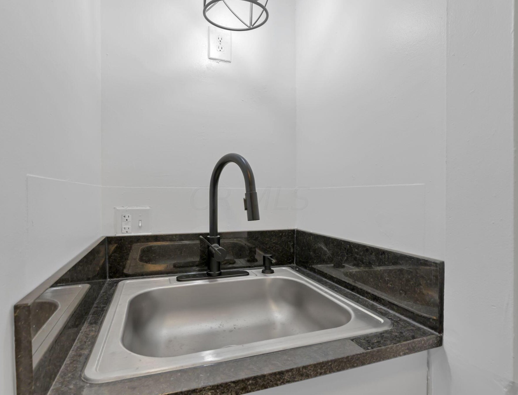 499 Columbus St, Columbus OH 43206-2301 exterior