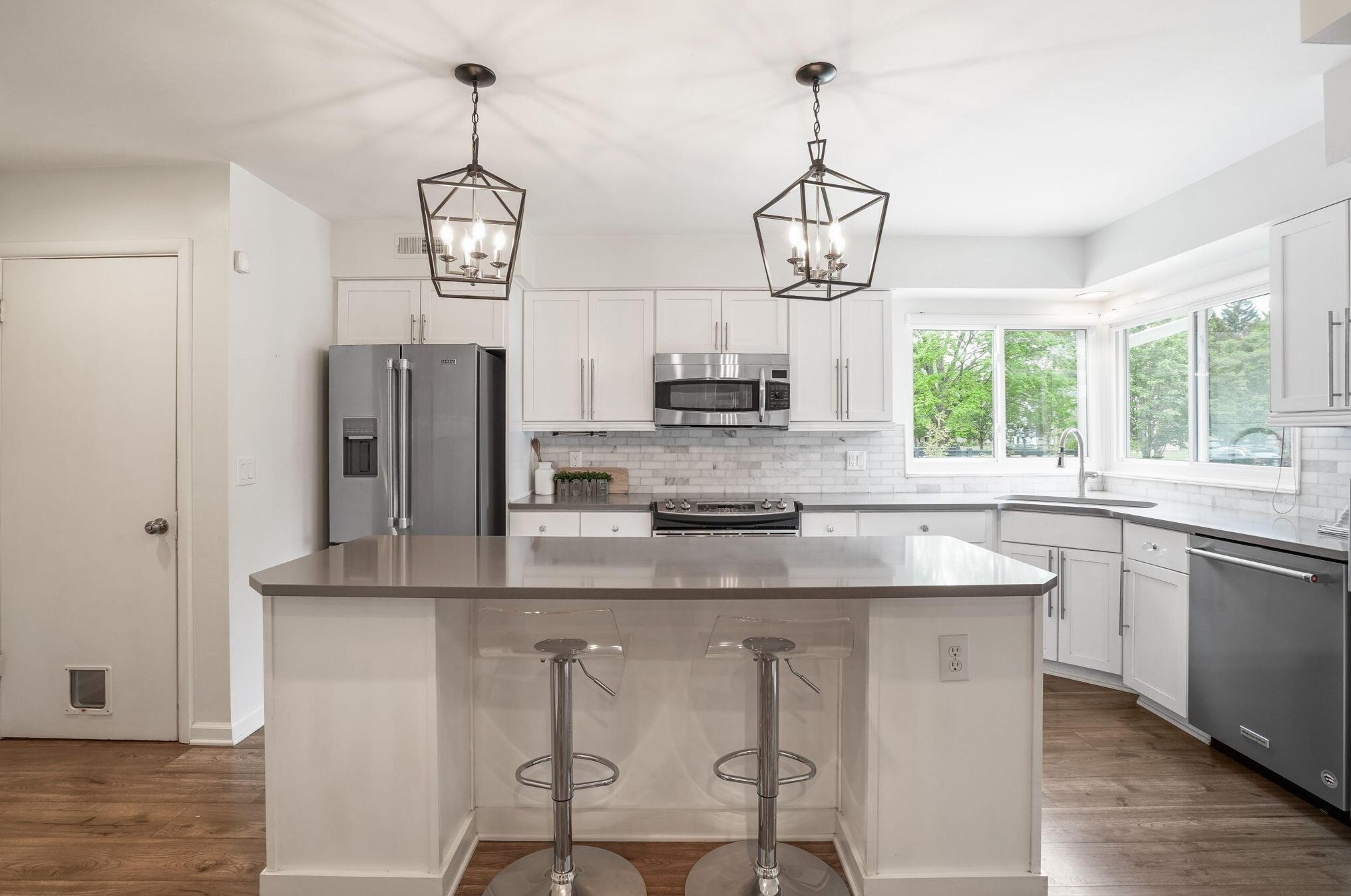 184 Merkle Rd, Columbus OH 43209-1555 exterior