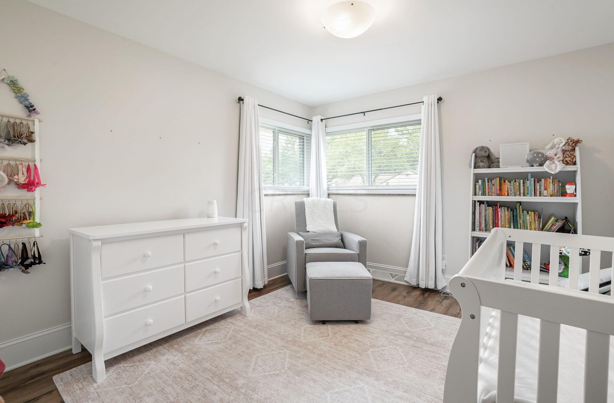 184 Merkle Rd, Columbus OH 43209-1555 exterior