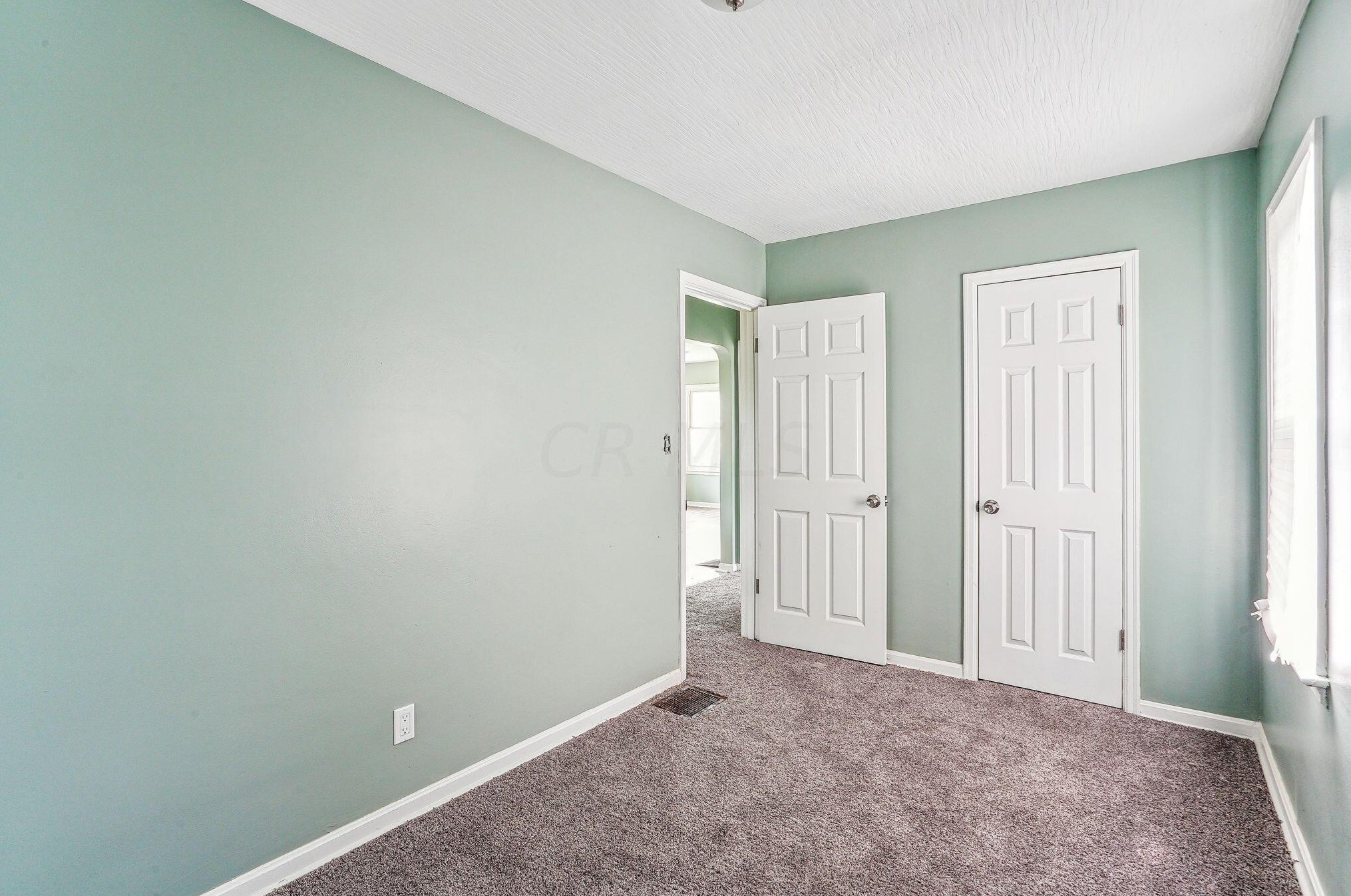 1231 Seymour Ave, Columbus OH  43206-3205 exterior