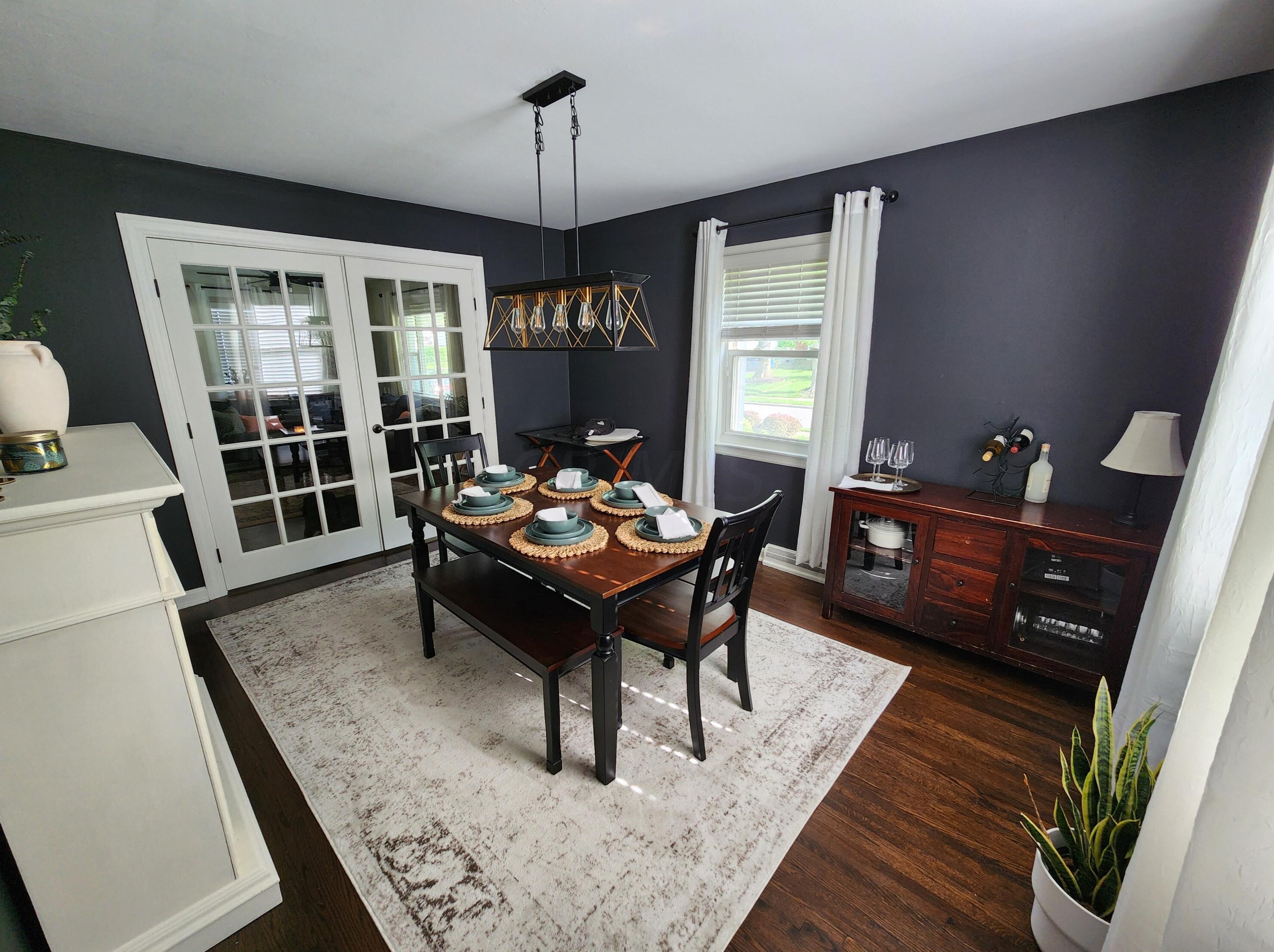 530 Blenheim Rd, Columbus OH  43214-3264 exterior