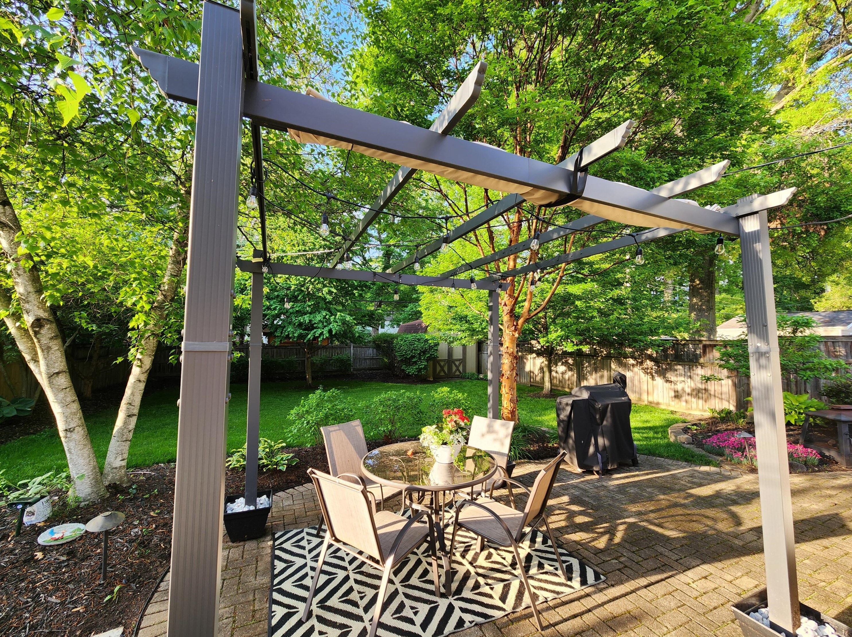 530 Blenheim Rd, Columbus OH  43214-3264 exterior