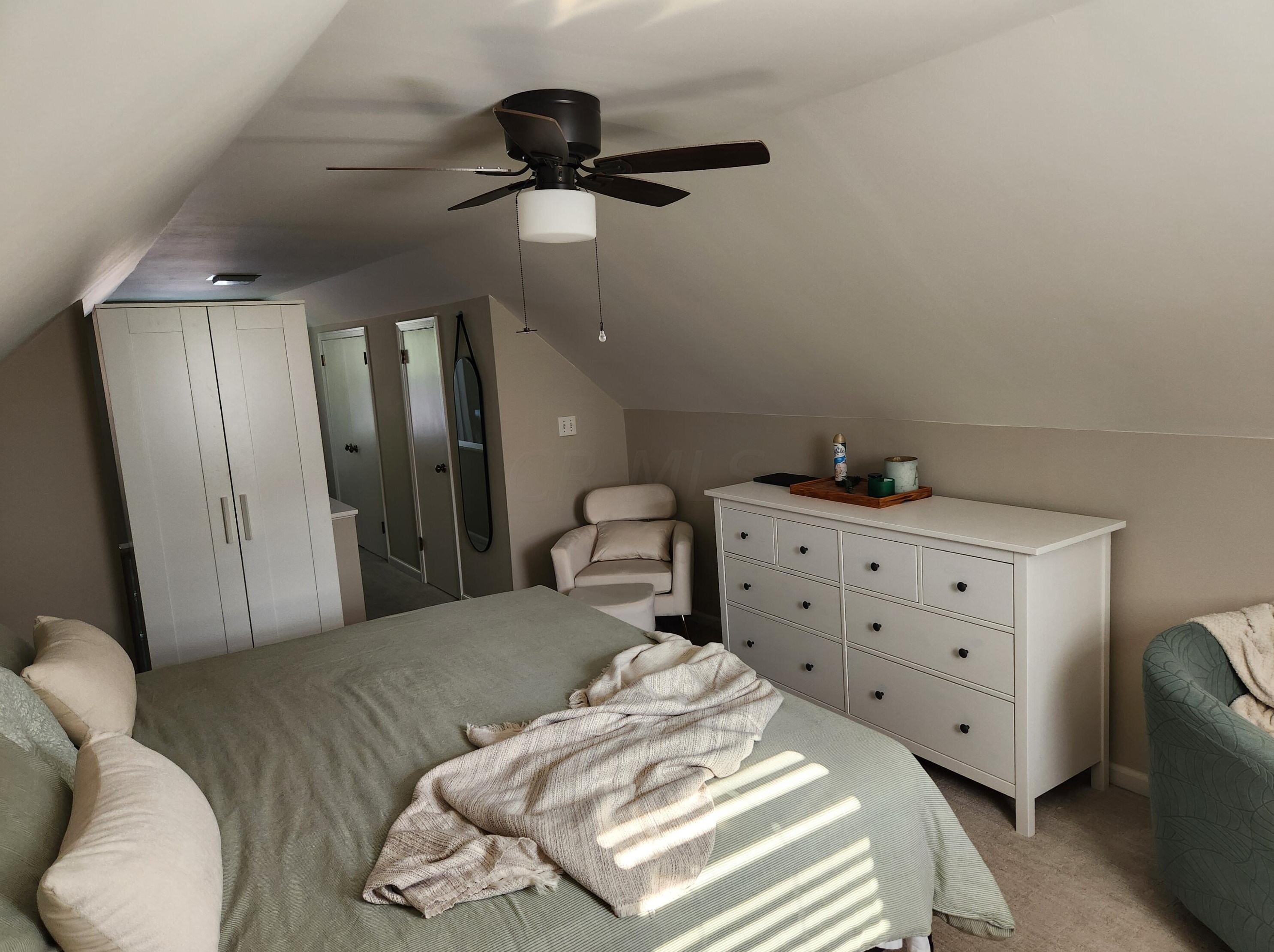 530 Blenheim Rd, Columbus OH  43214-3264 exterior