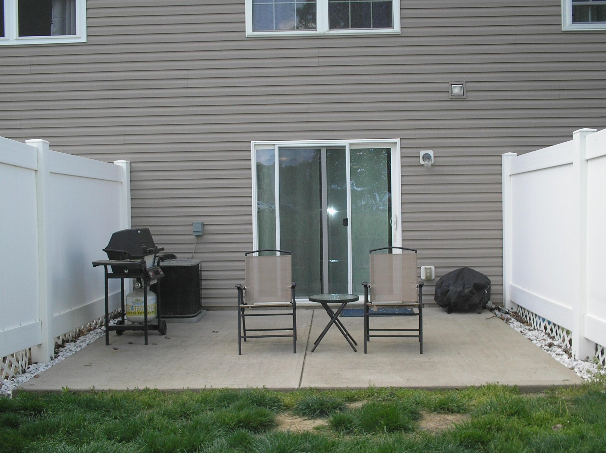 5150 Novelty Ave, Cnl Wnchstr OH  43110-7926 exterior