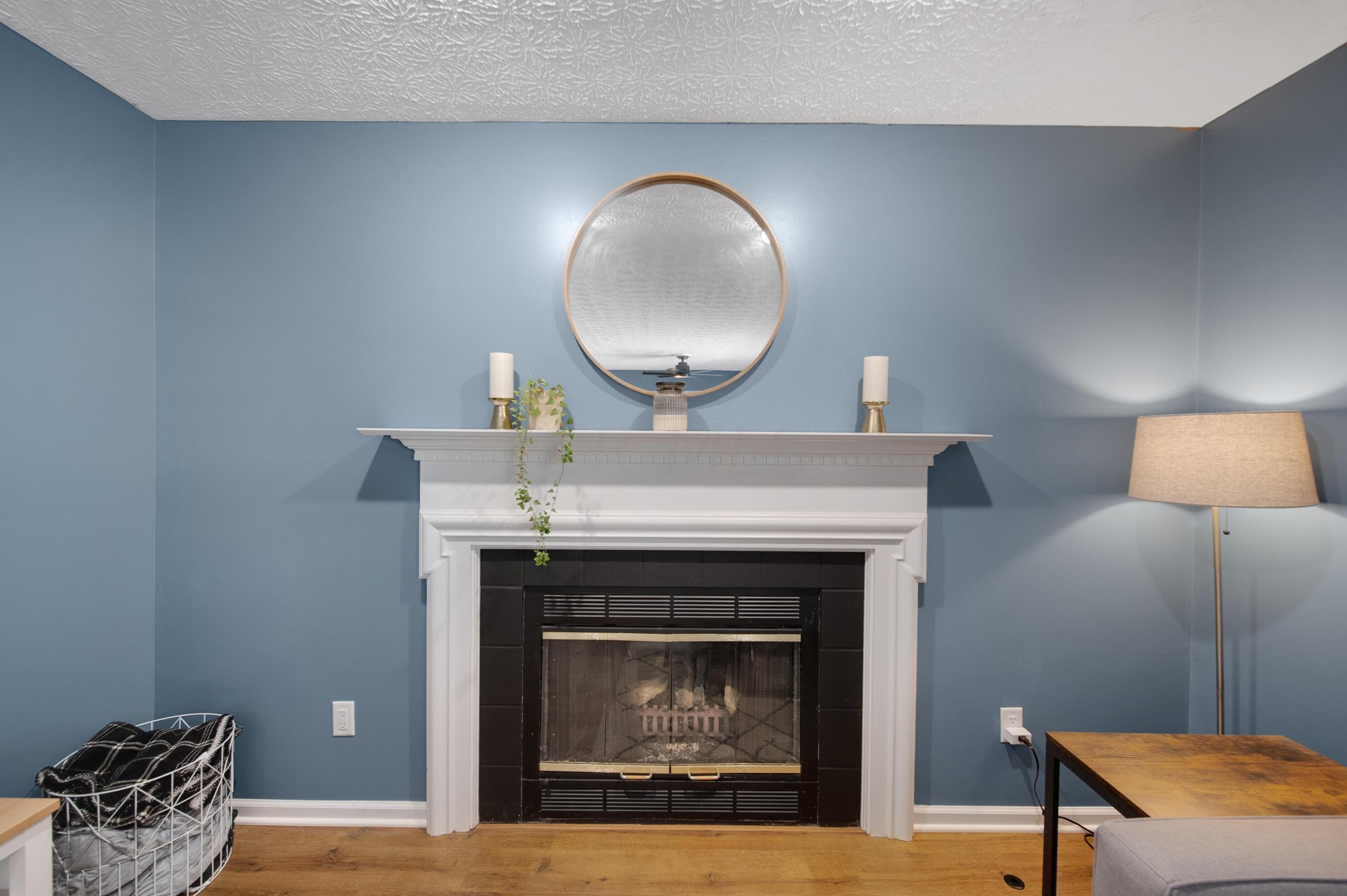 5931 Buechler Bnd, Columbus OH  43228-8803 exterior