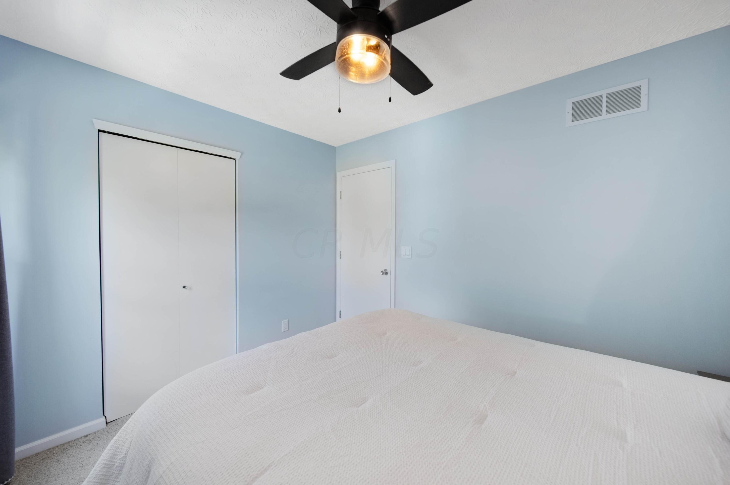 5931 Buechler Bnd, Columbus OH  43228-8803 exterior