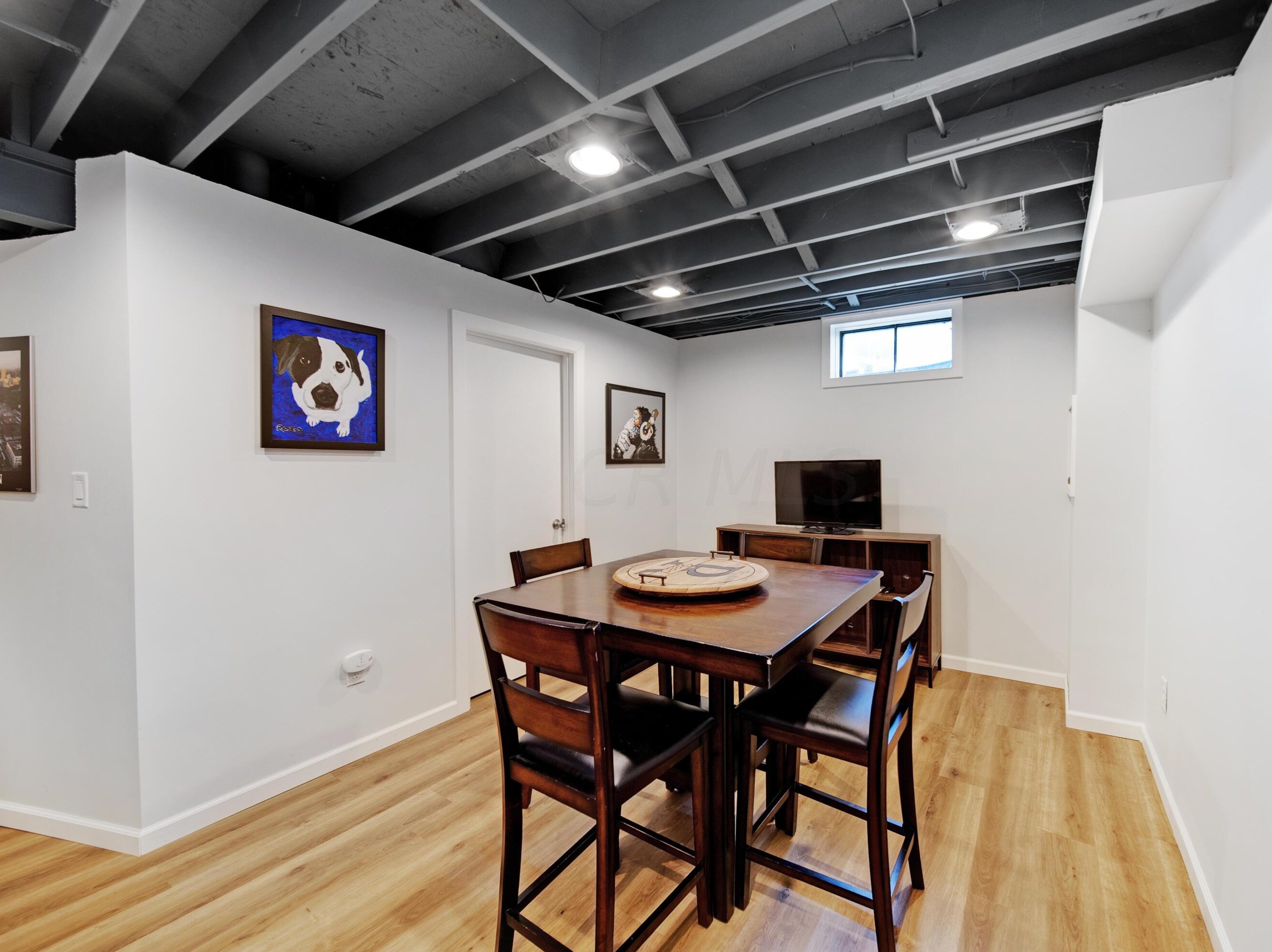 5931 Buechler Bnd, Columbus OH  43228-8803 exterior