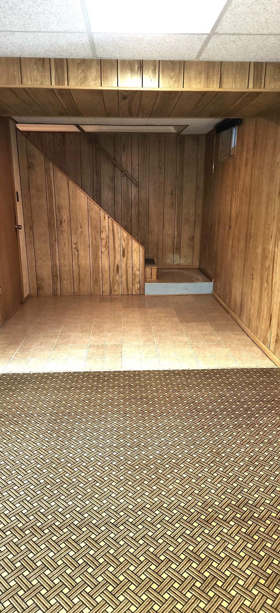 392 Mayflower Blvd, Columbus OH 43213-2366 exterior