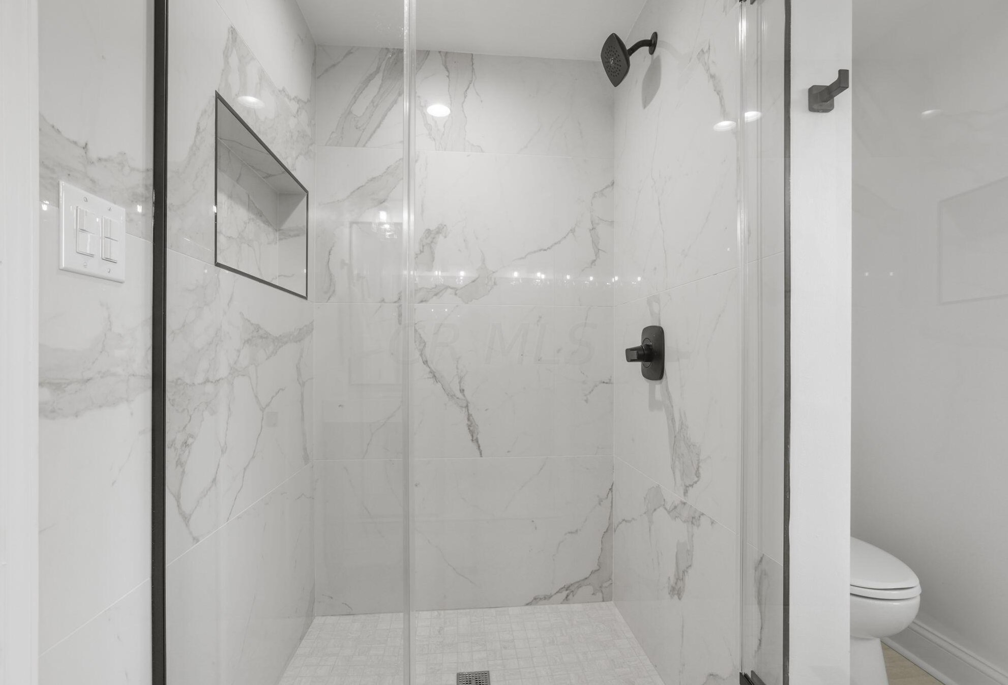 2056 Jervis Rd, Columbus OH  43221-2728 exterior