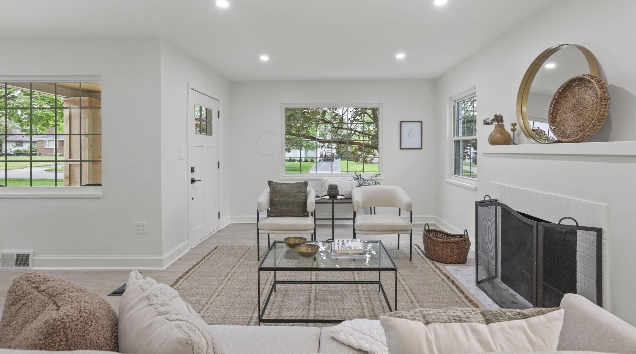 2056 Jervis Rd, Columbus OH  43221-2728 exterior