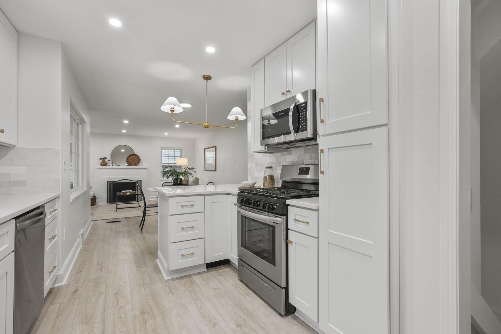 2056 Jervis Rd, Columbus OH  43221-2728 exterior