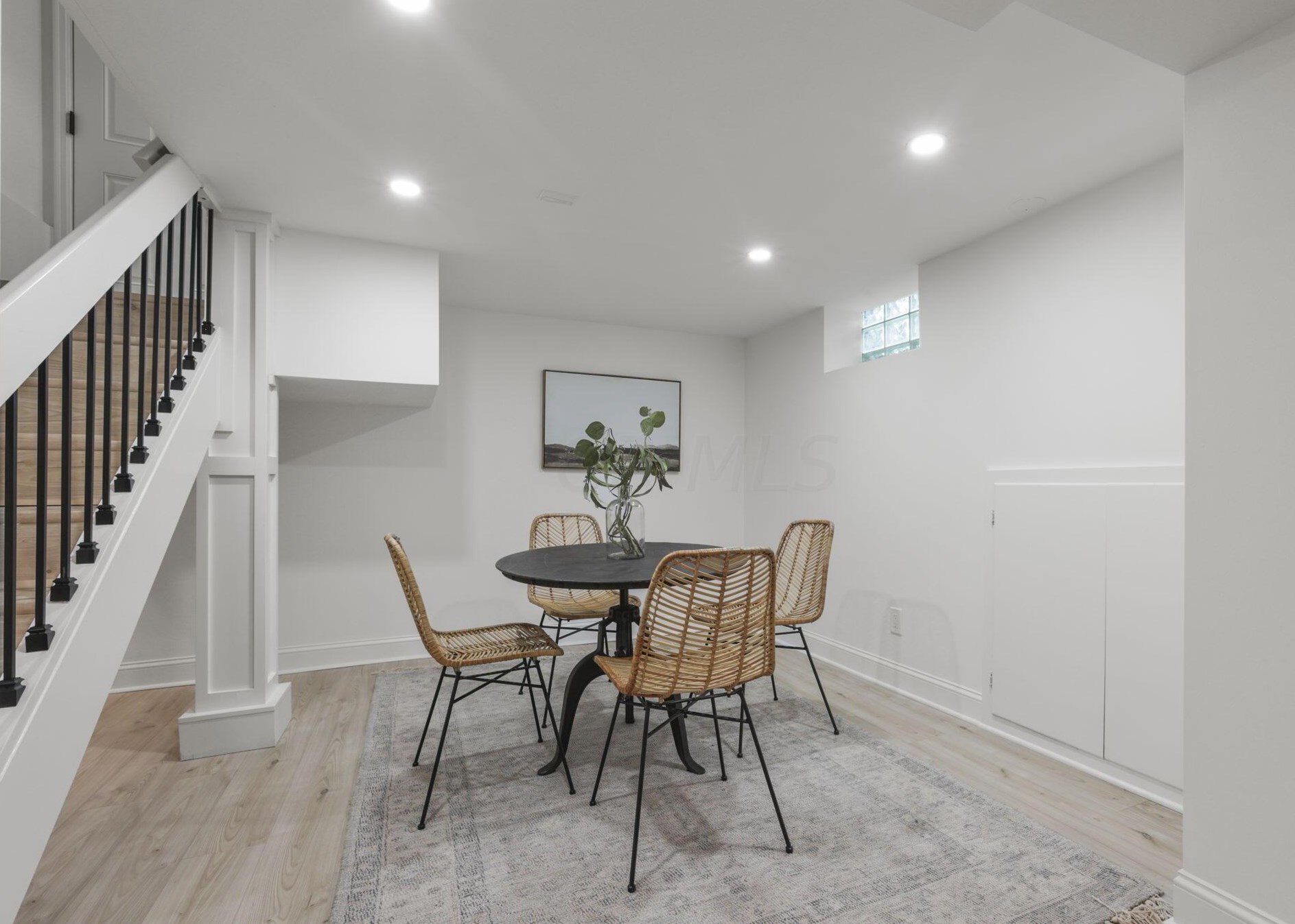 2056 Jervis Rd, Columbus OH  43221-2728 exterior