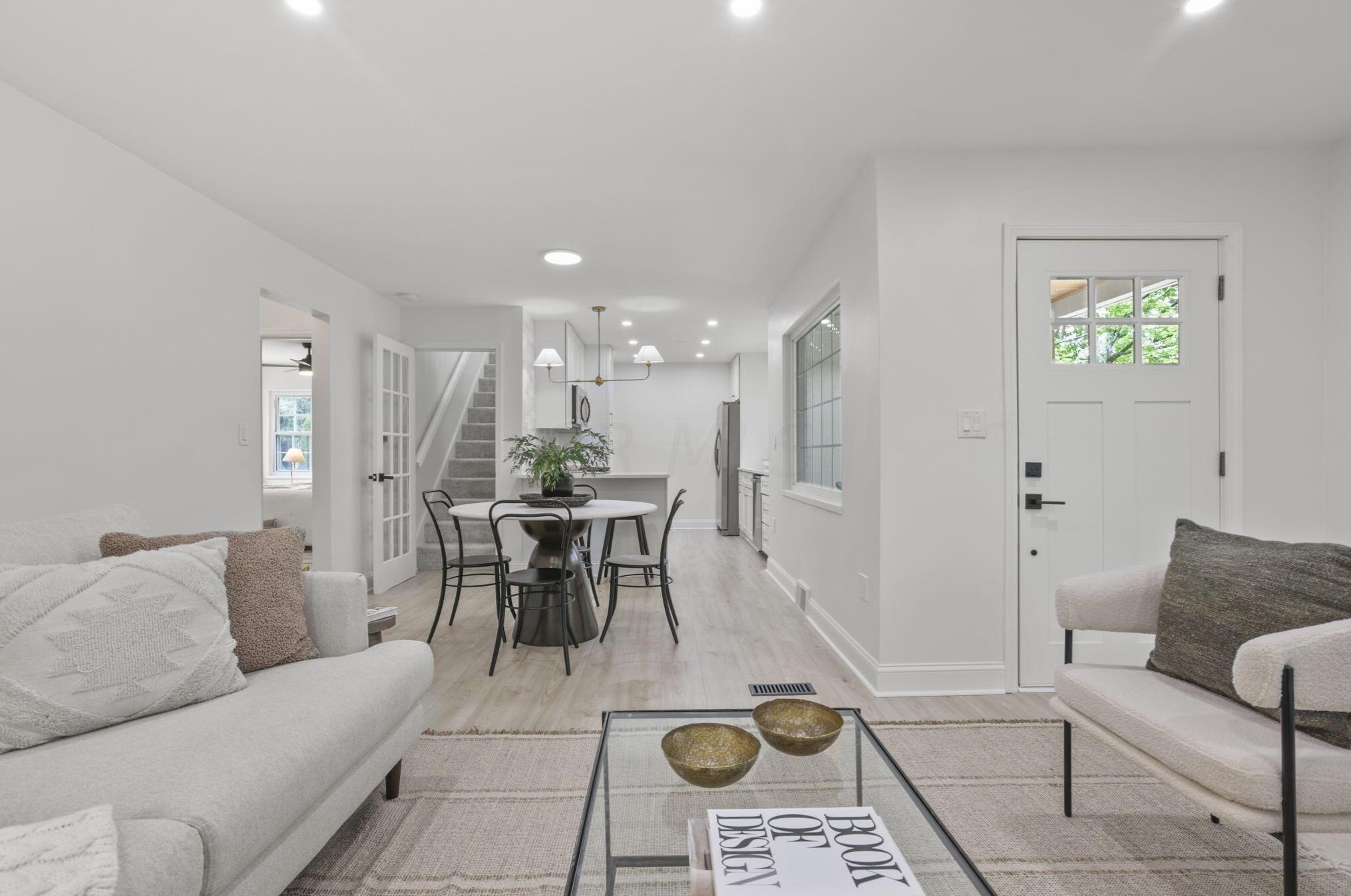 2056 Jervis Rd, Columbus OH  43221-2728 exterior