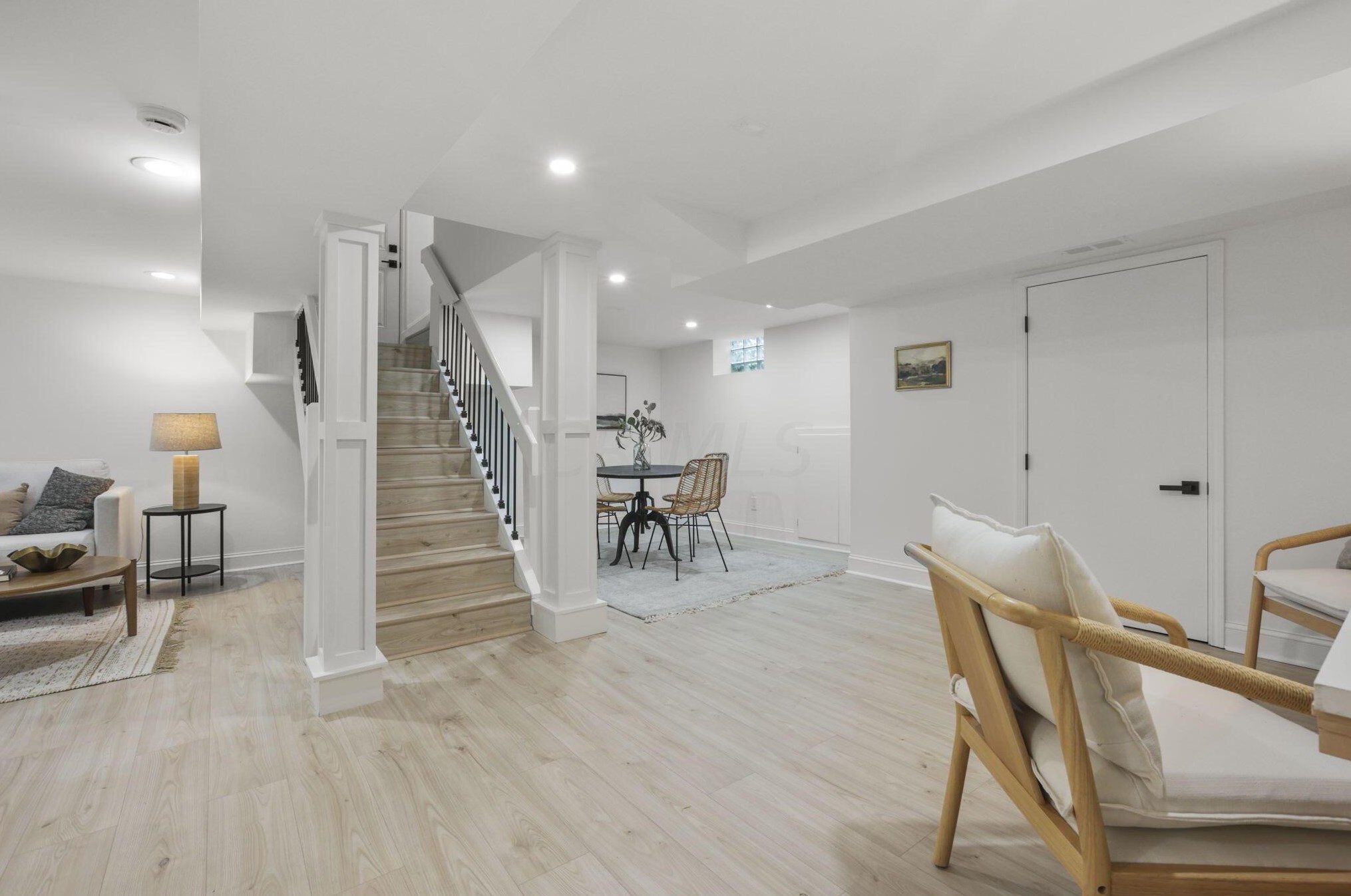 2056 Jervis Rd, Columbus OH  43221-2728 exterior