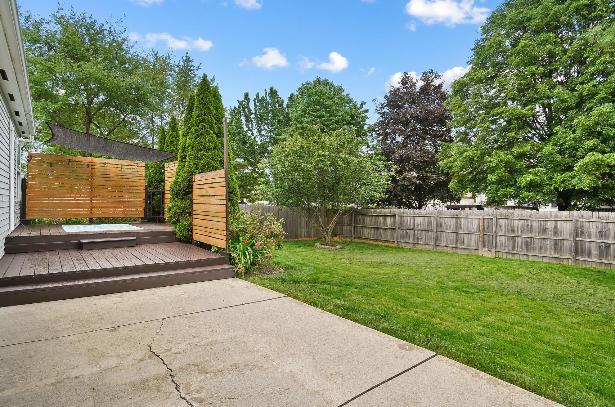 2338 Nottaway Ct, Darbydale OH  43123-1593 exterior