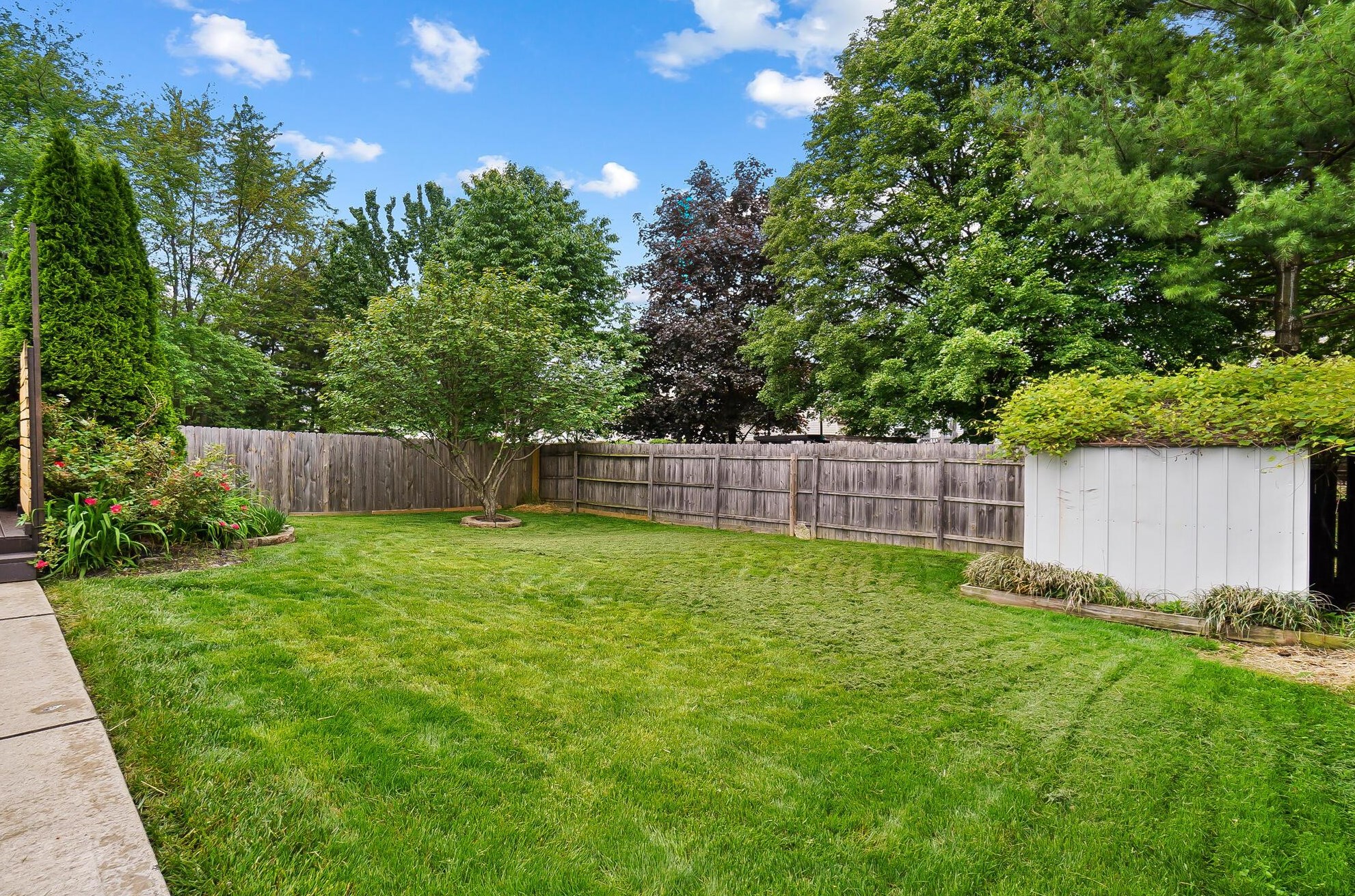 2338 Nottaway Ct, Darbydale OH  43123-1593 exterior