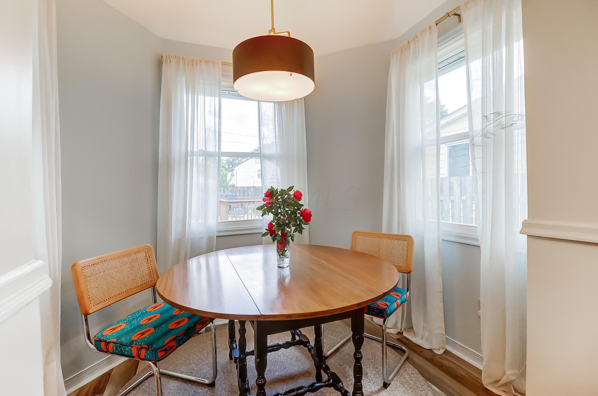 330 Guernsey Ave, Columbus OH 43204-2528 exterior