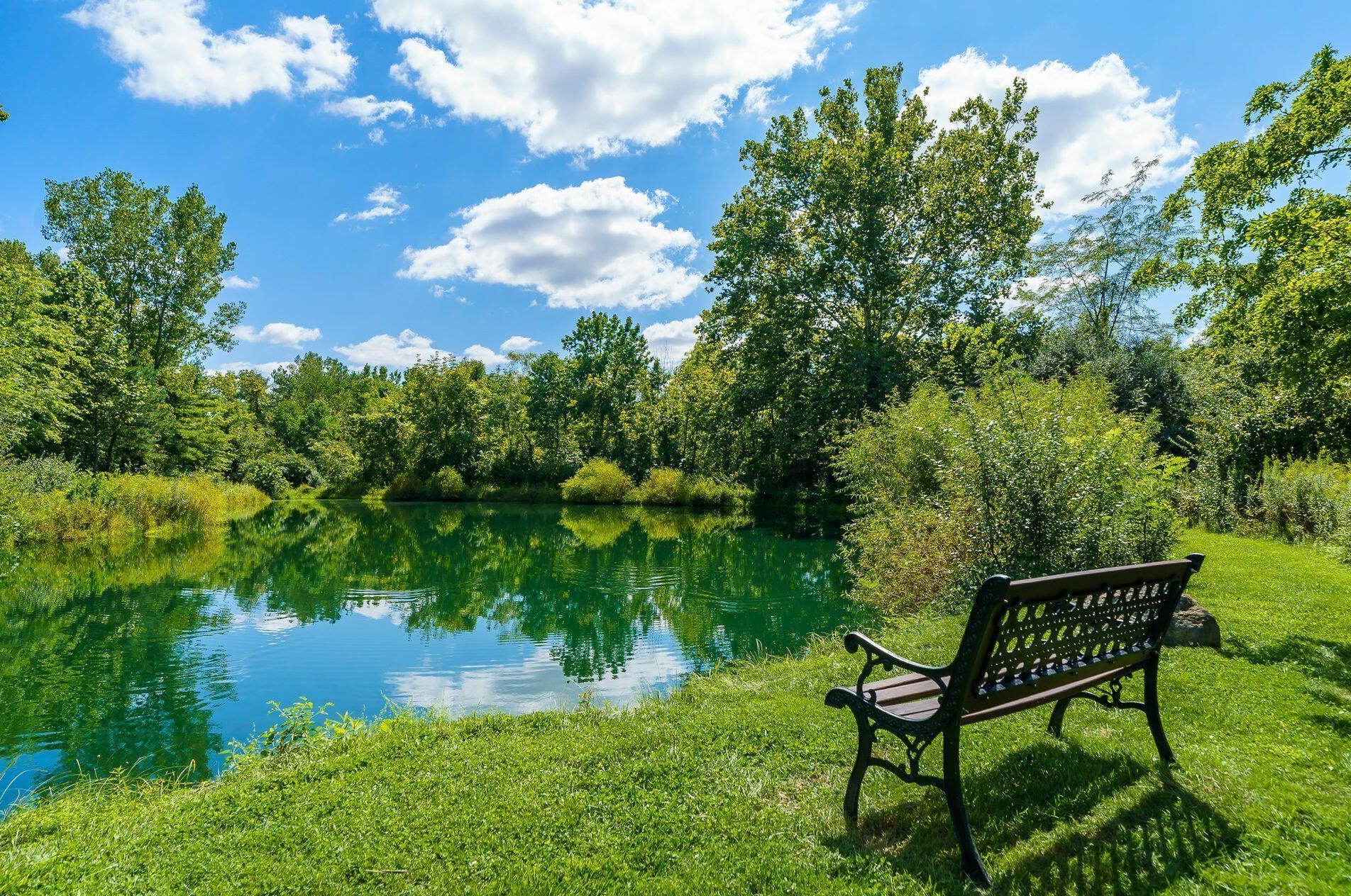 5551 Meadowood Ln, Westerville OH  43082-9463 exterior