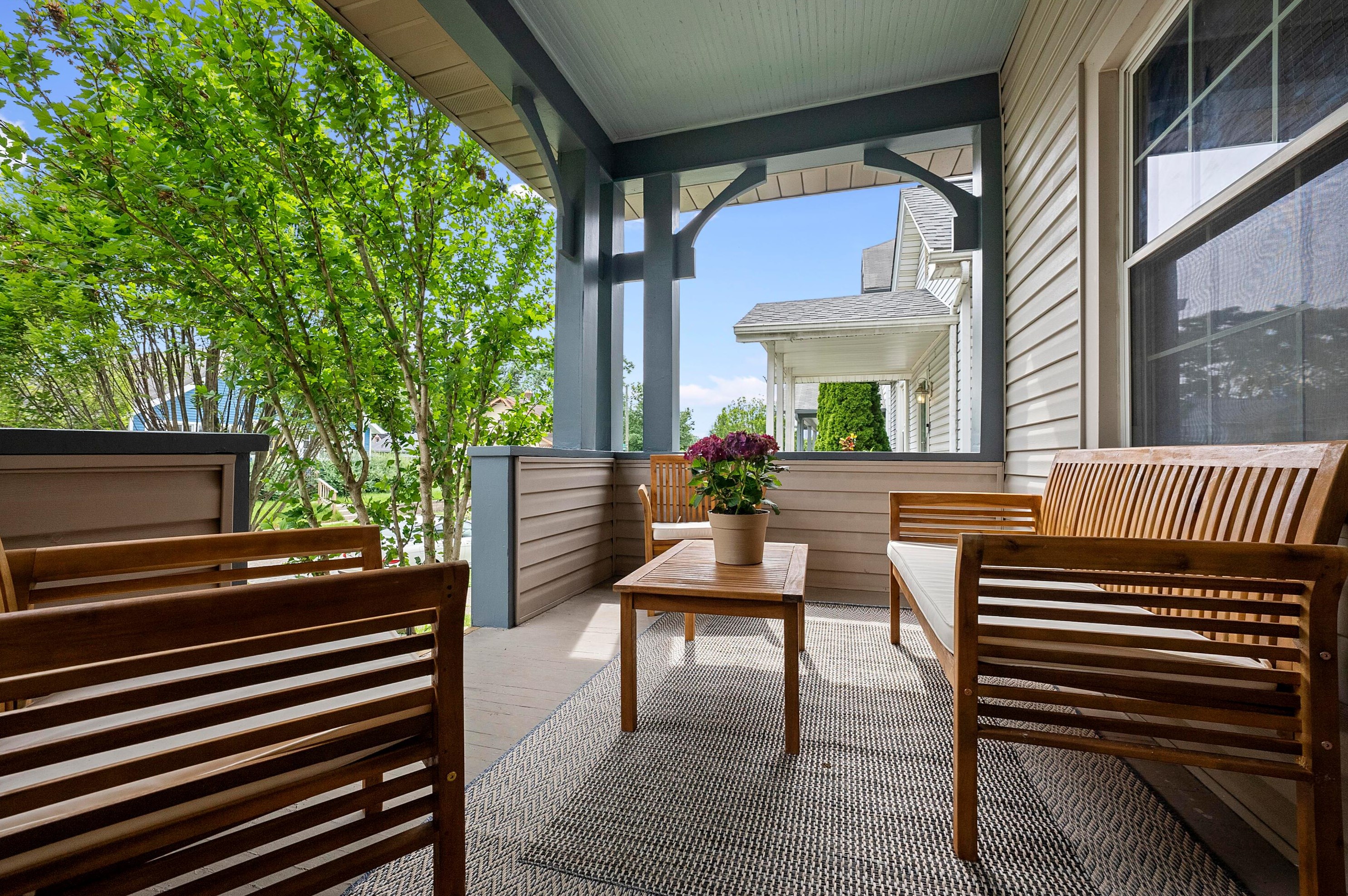 514 Sheldon Ave, Columbus OH  43207-1346 exterior