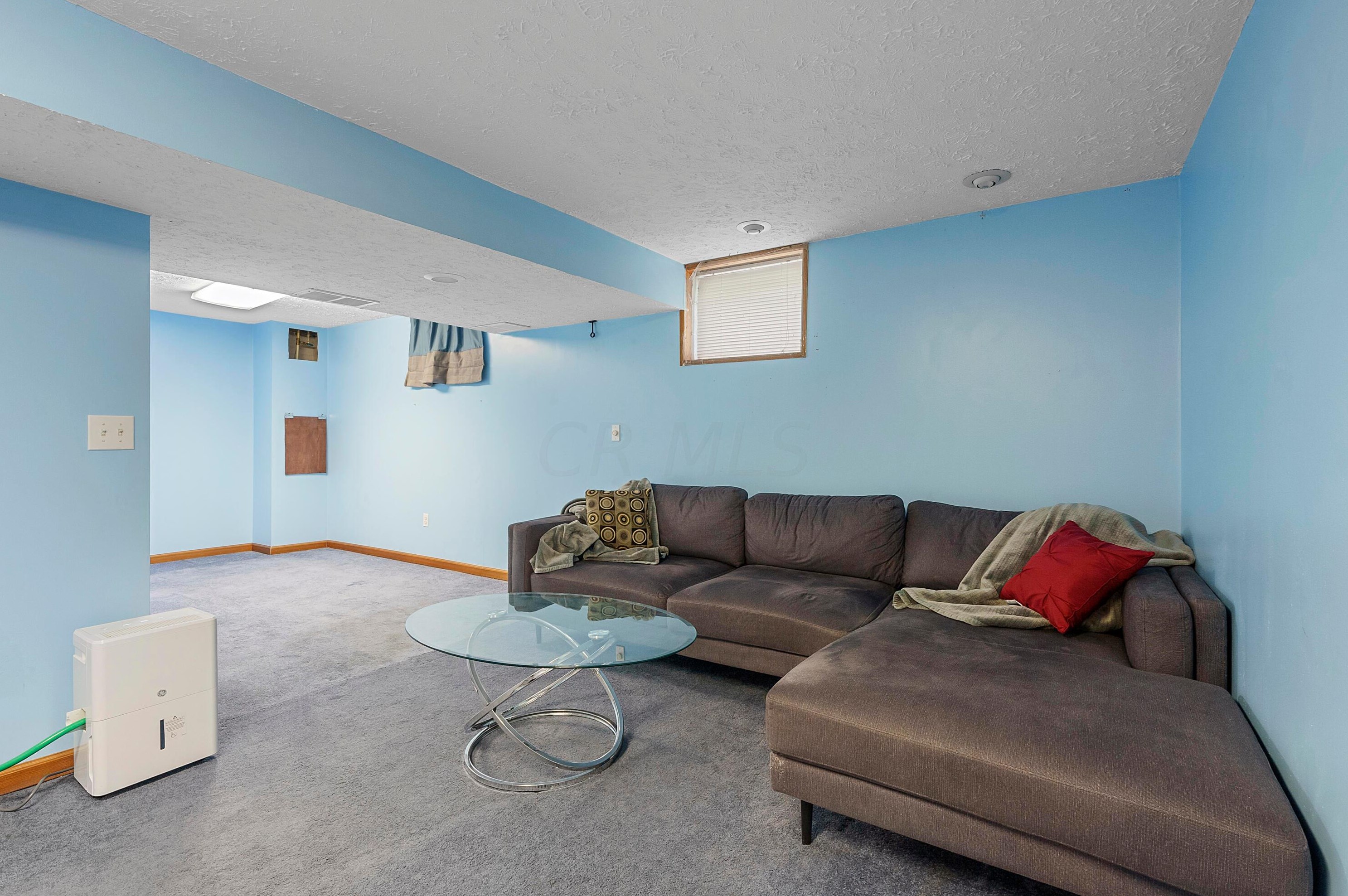 1559 Gardeau Ct, Columbus OH  43223-6227 exterior