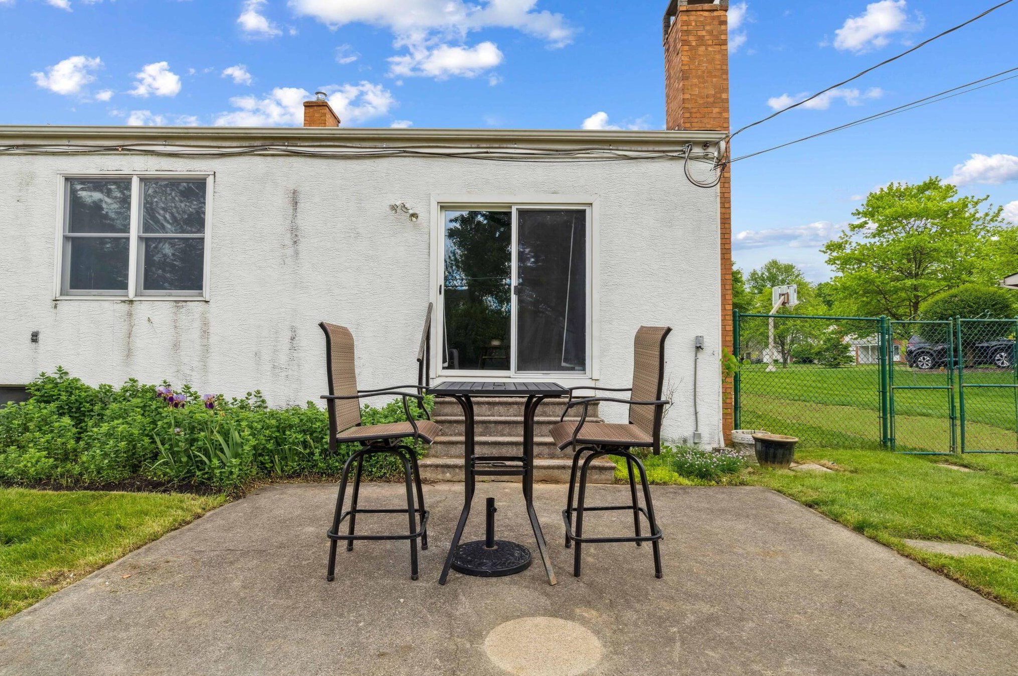 4168 Gavin Ln, Columbus OH  43220-4426 exterior