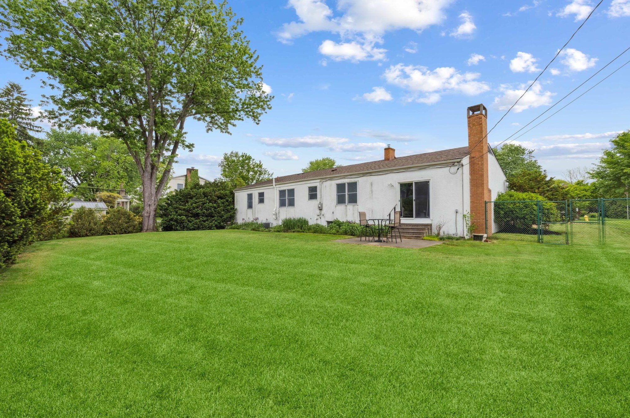 4168 Gavin Ln, Columbus OH  43220-4426 exterior