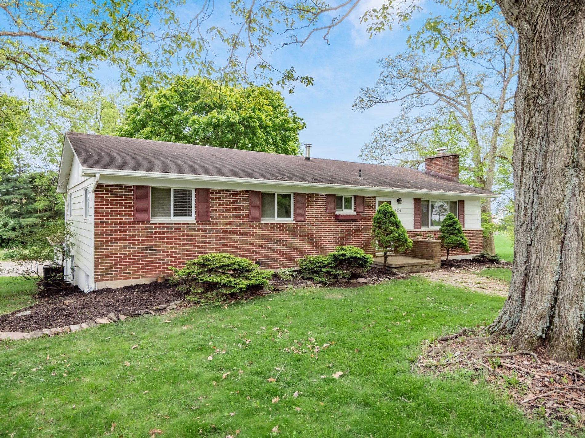 2059 Township Road 218, Bellefontaine, OH 43311-9143