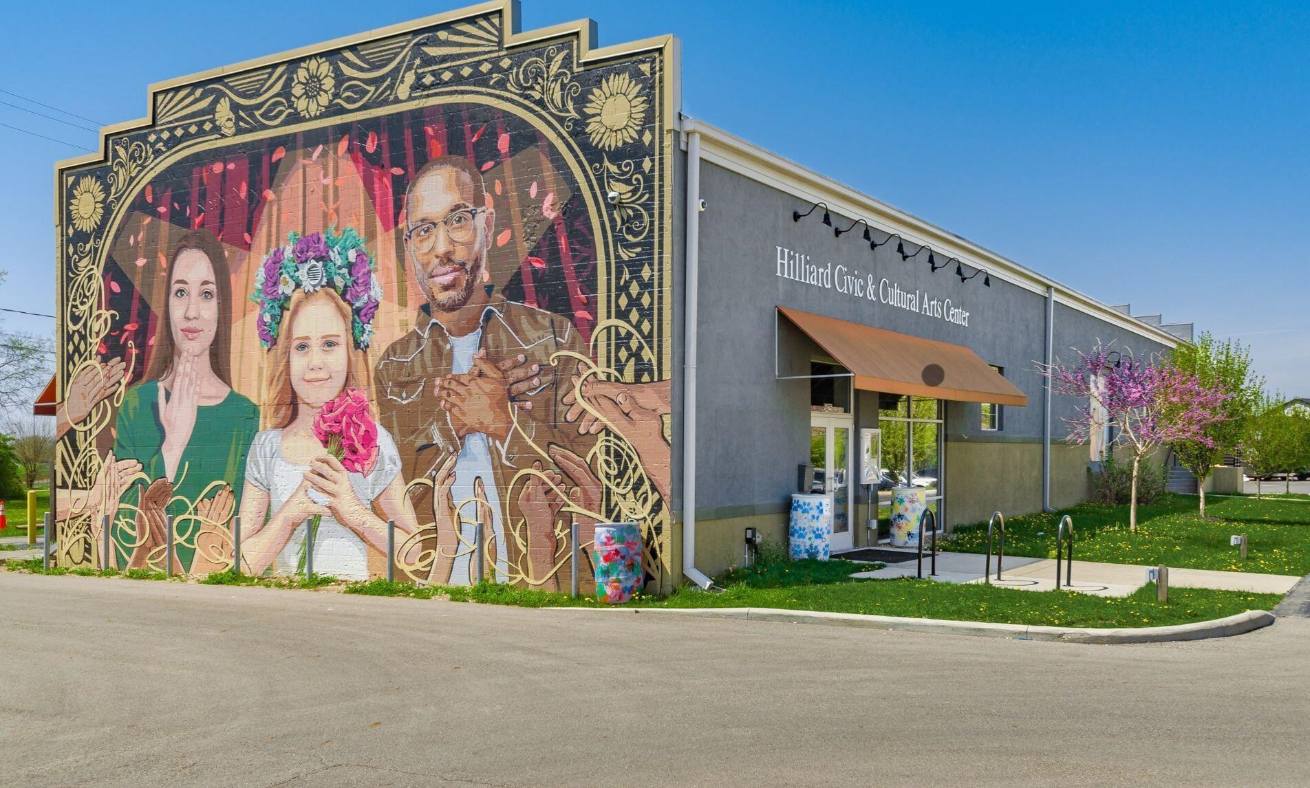 5377 Morning Dr, Hilliard OH  43026-1057 exterior