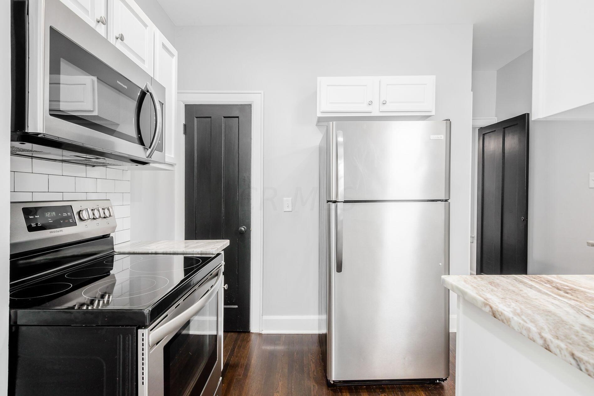 559 Frebis Ave, Columbus OH  43206-3749 exterior