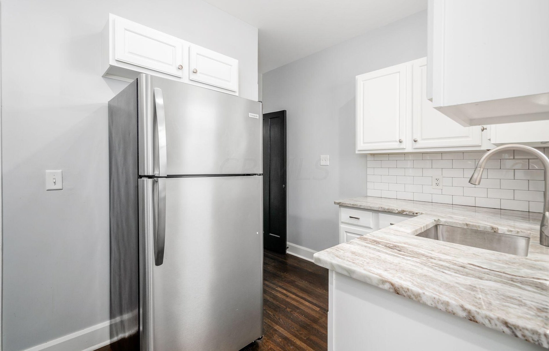 559 Frebis Ave, Columbus OH  43206-3749 exterior