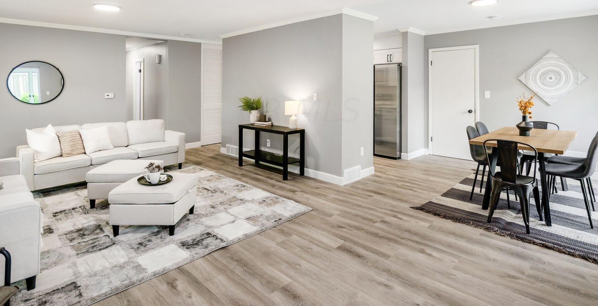 1094 Kenwick Rd, Columbus OH 43209-2582 exterior