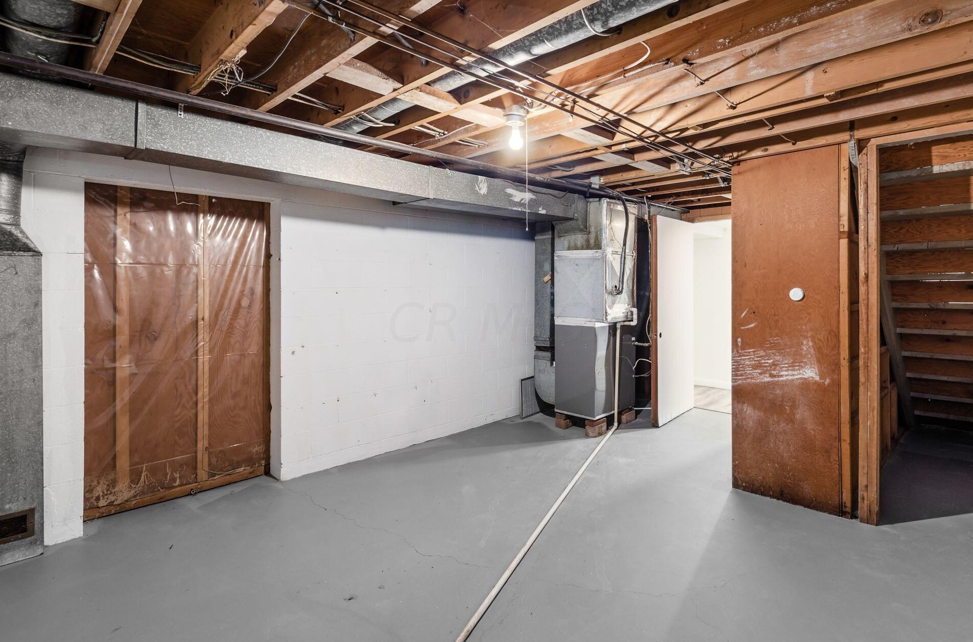 1094 Kenwick Rd, Columbus OH 43209-2582 exterior