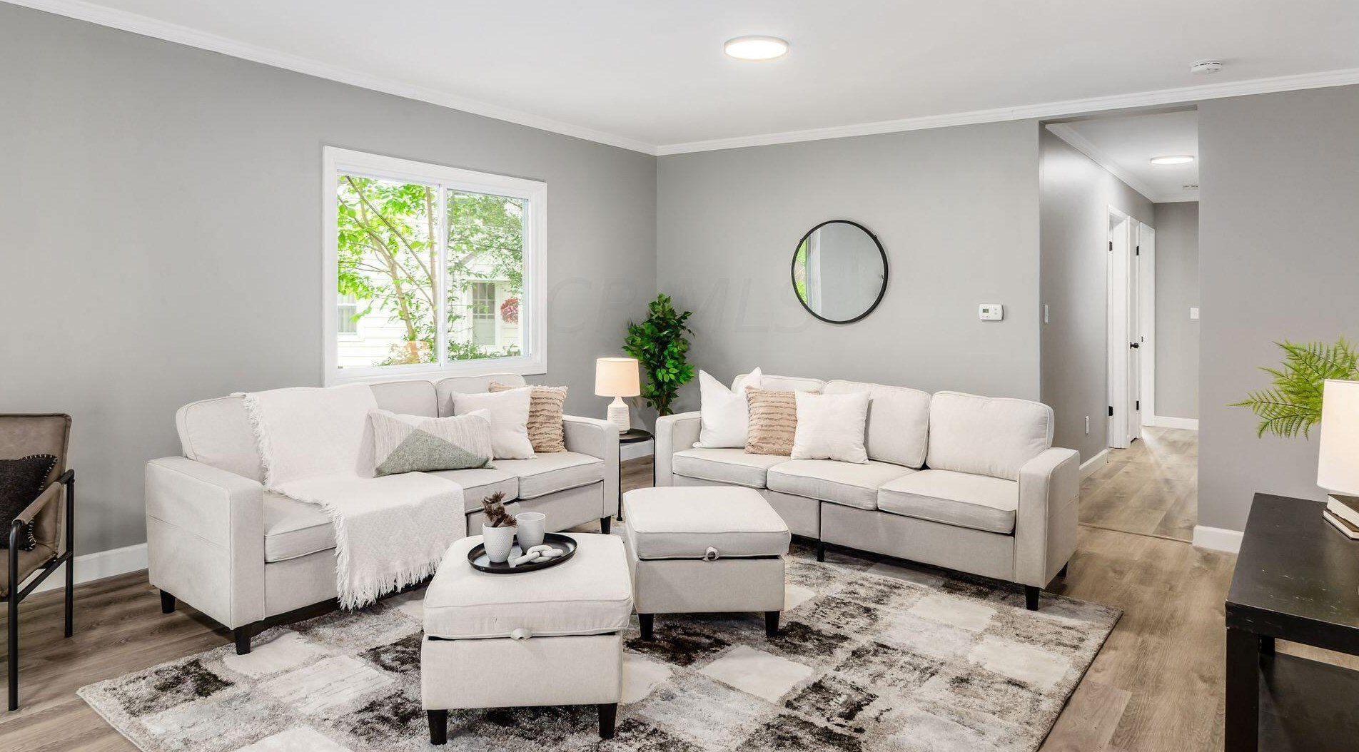 1094 Kenwick Rd, Columbus OH 43209-2582 exterior