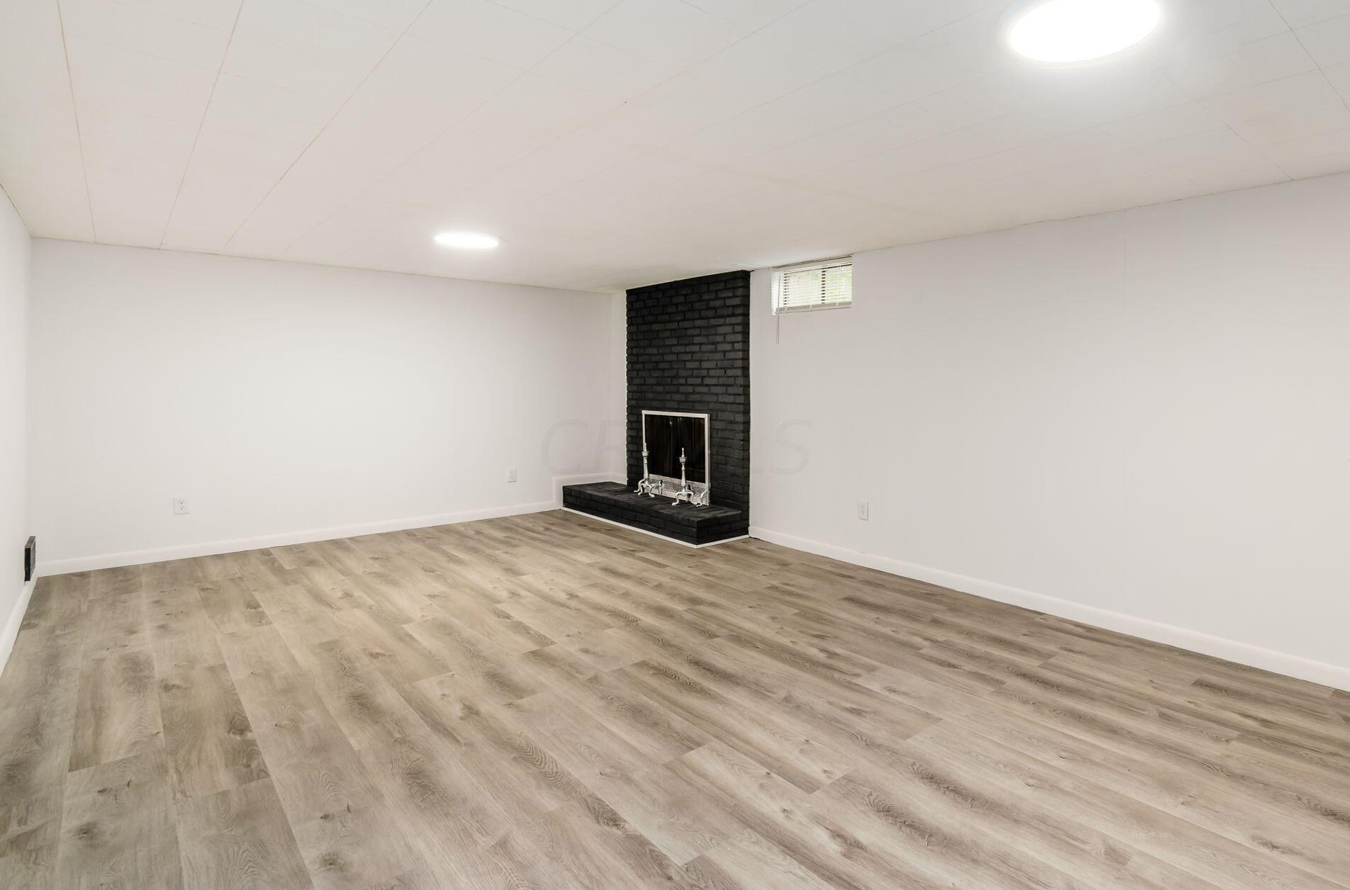 1094 Kenwick Rd, Columbus OH 43209-2582 exterior