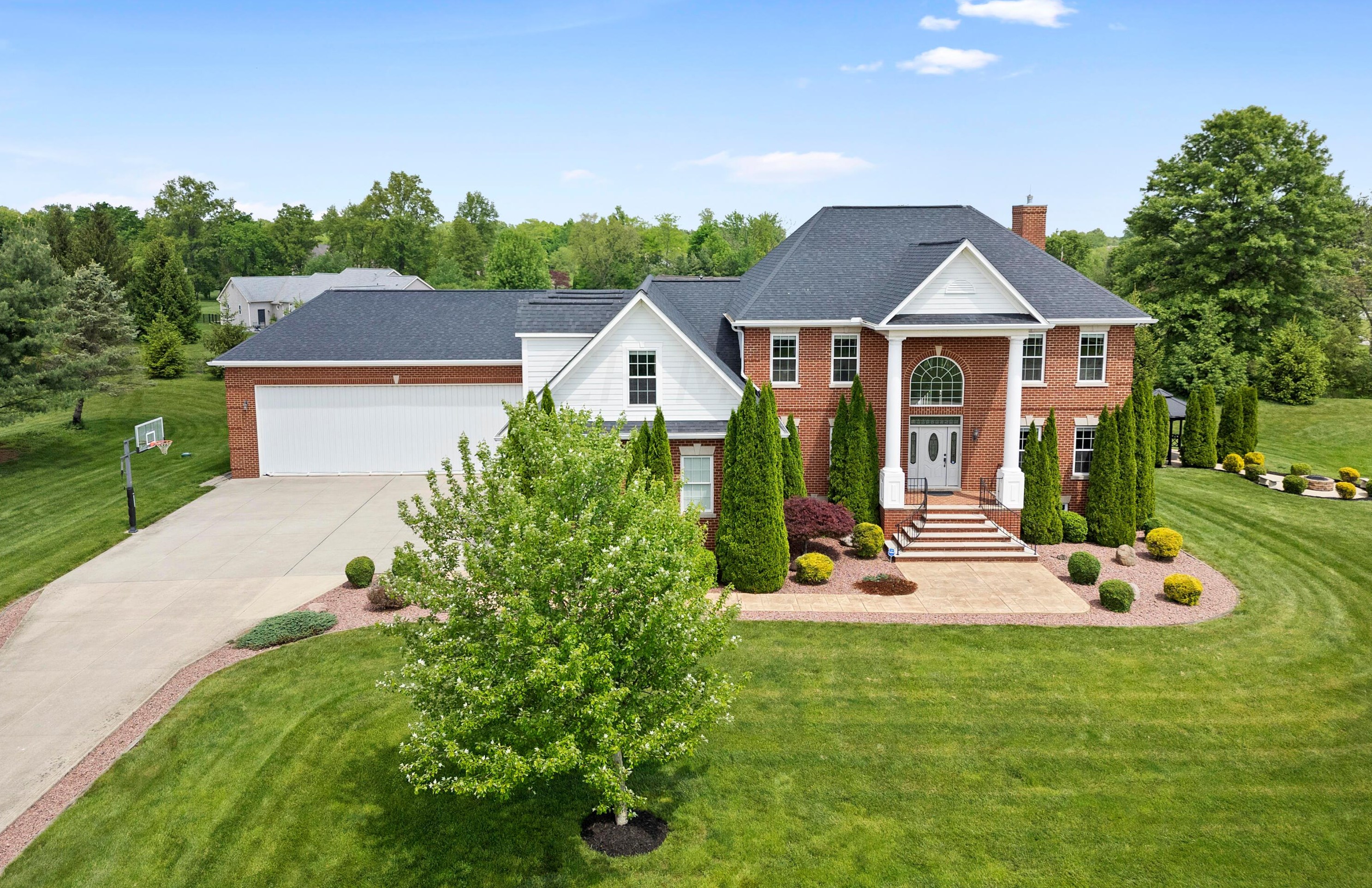 3212 3 Bs And K Rd, Galena, OH 43021-9756