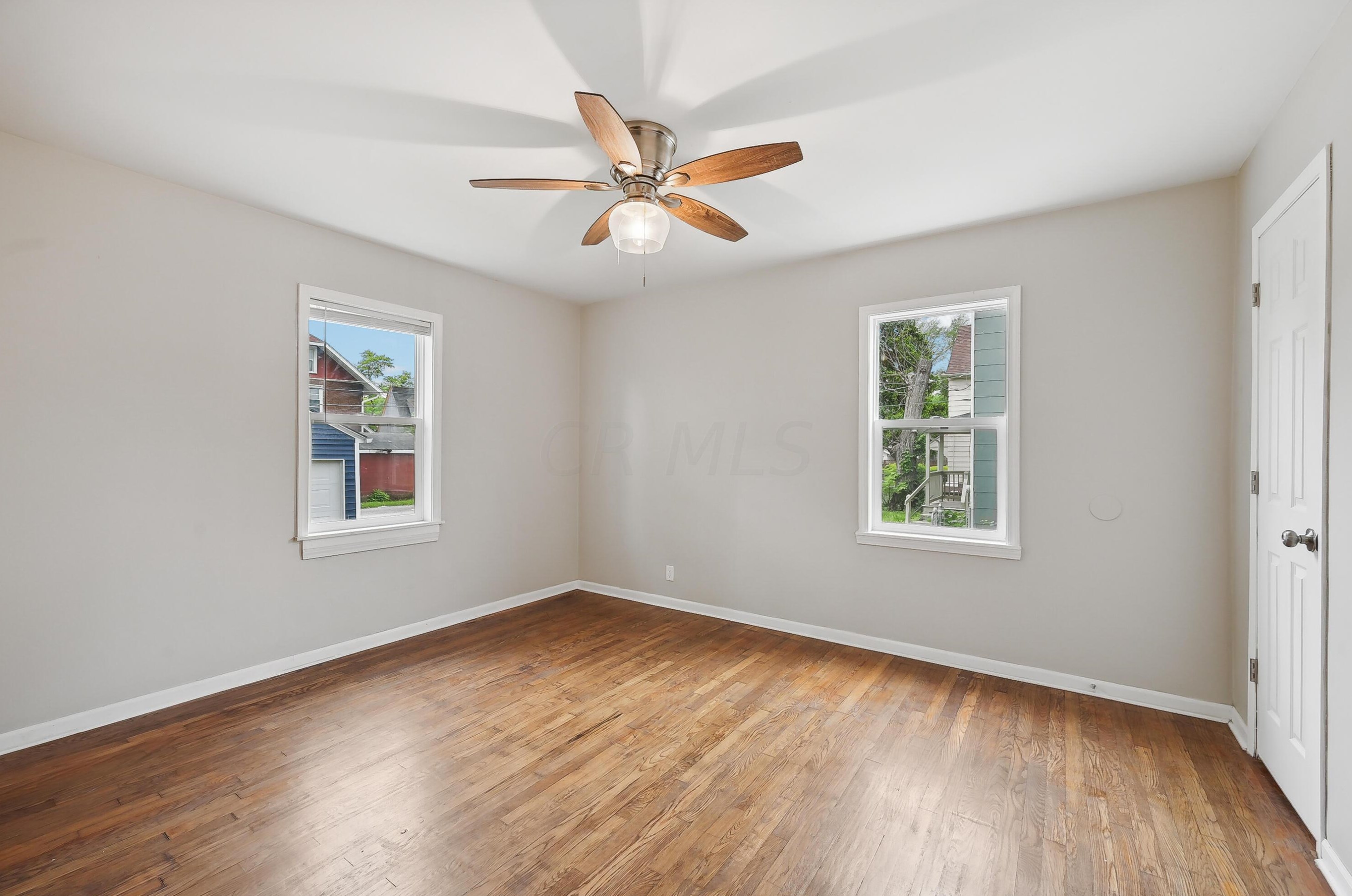 1519 Hudson St, Columbus OH 43202-2612 exterior