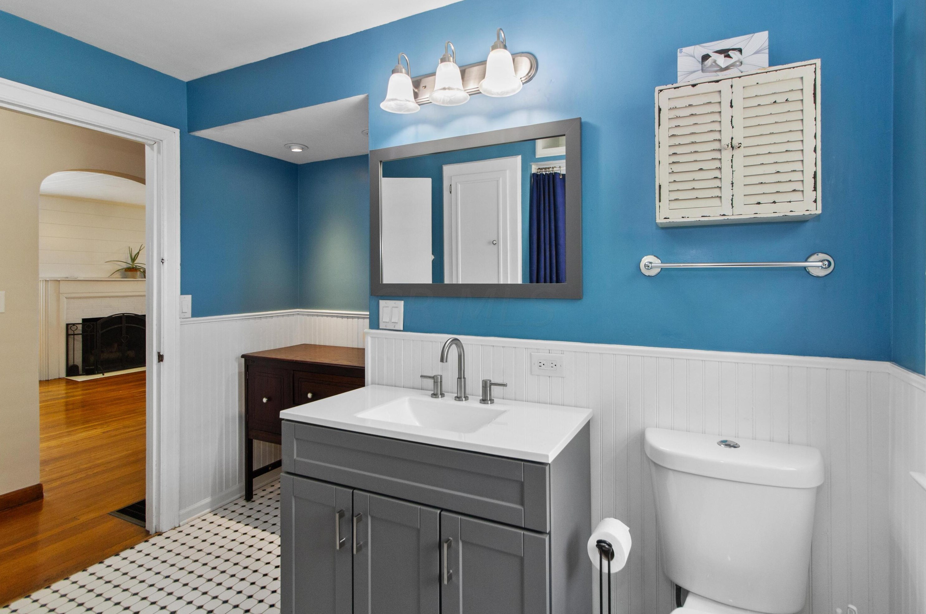 3028 Oaklawn St, Columbus OH  43224-4353 exterior