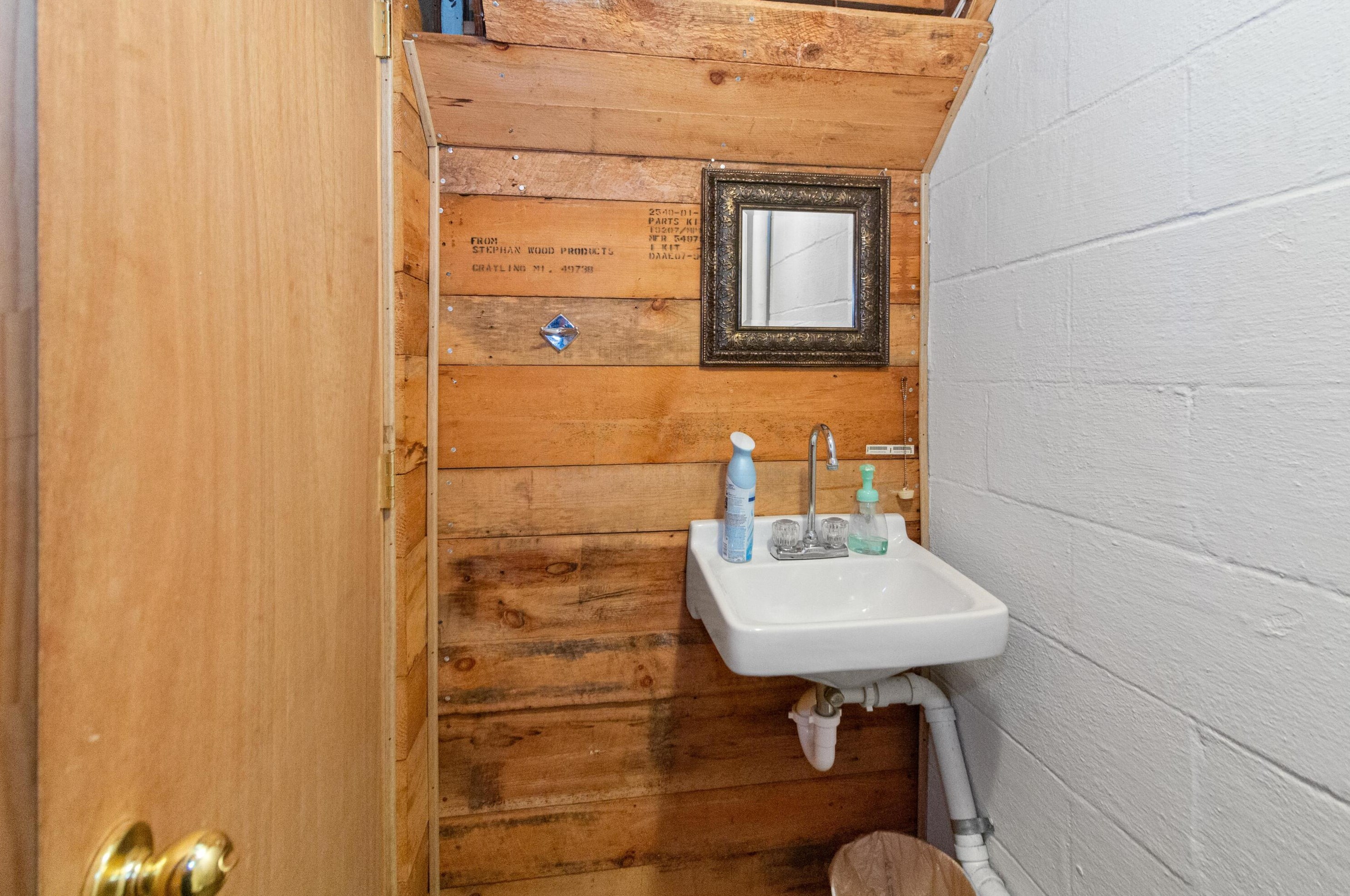 3028 Oaklawn St, Columbus OH  43224-4353 exterior