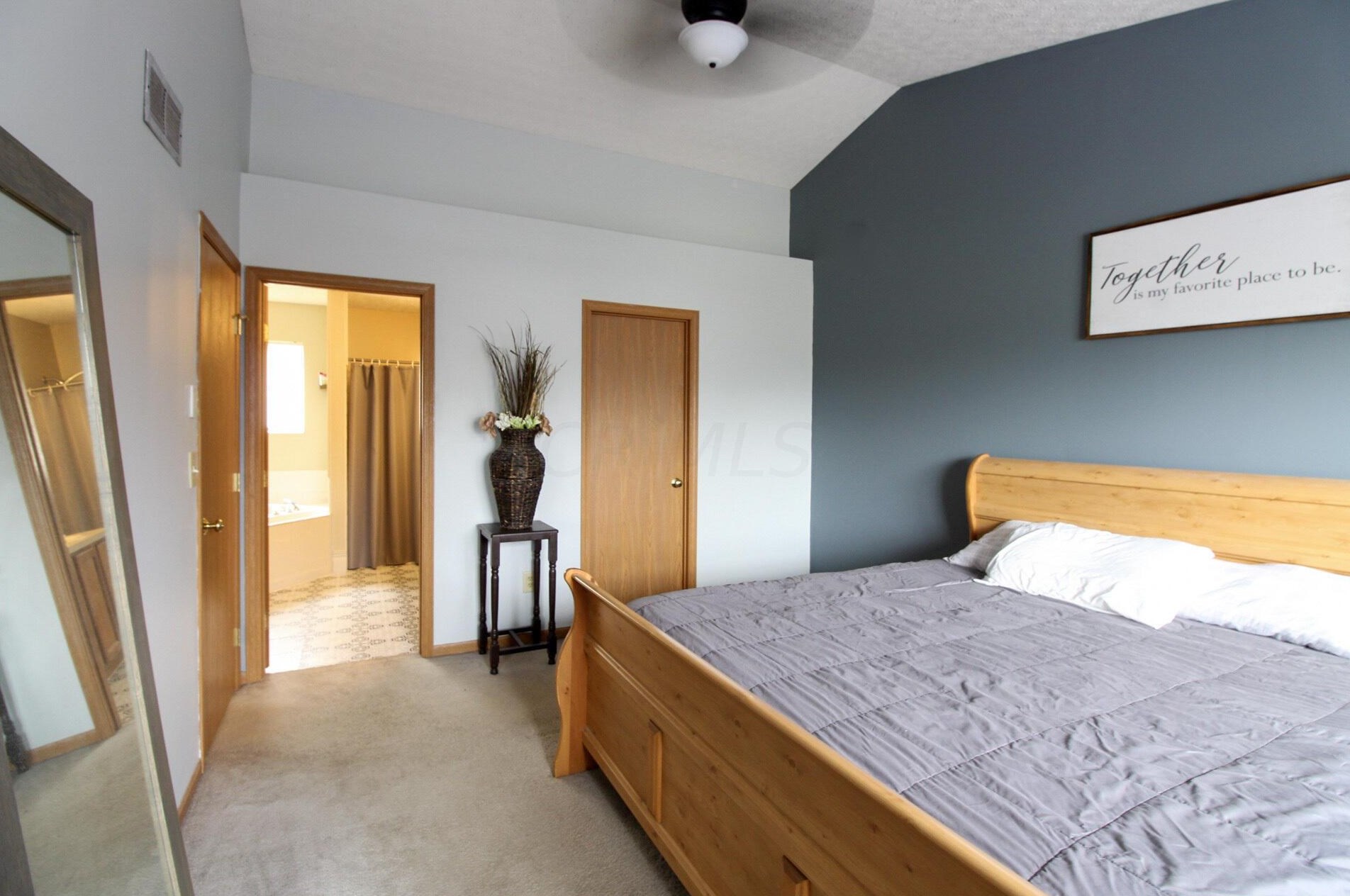 233 Oxford Dr, Pataskala OH  exterior