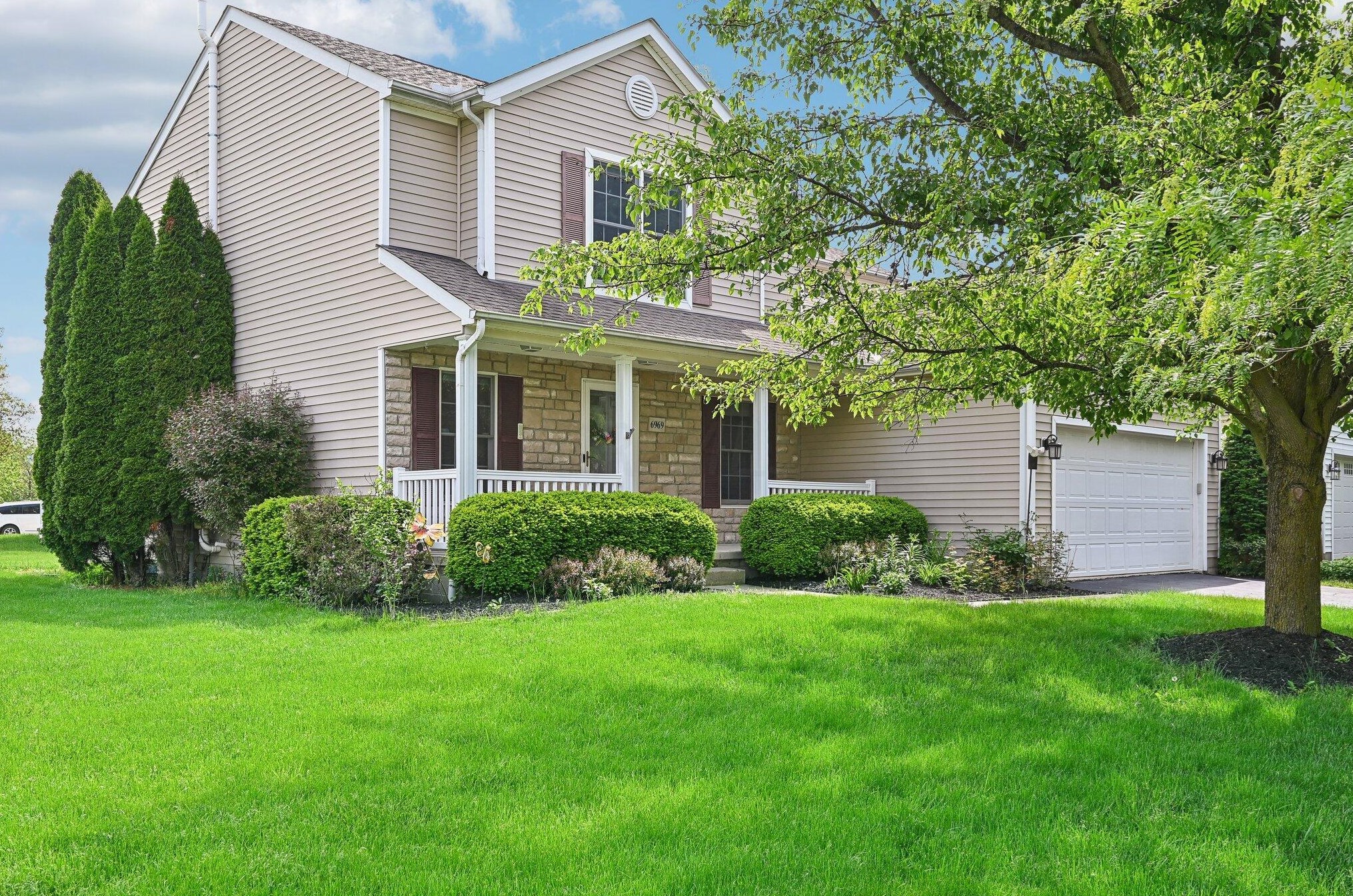 6969 Laver Ln, Westerville, OH 43082-8064