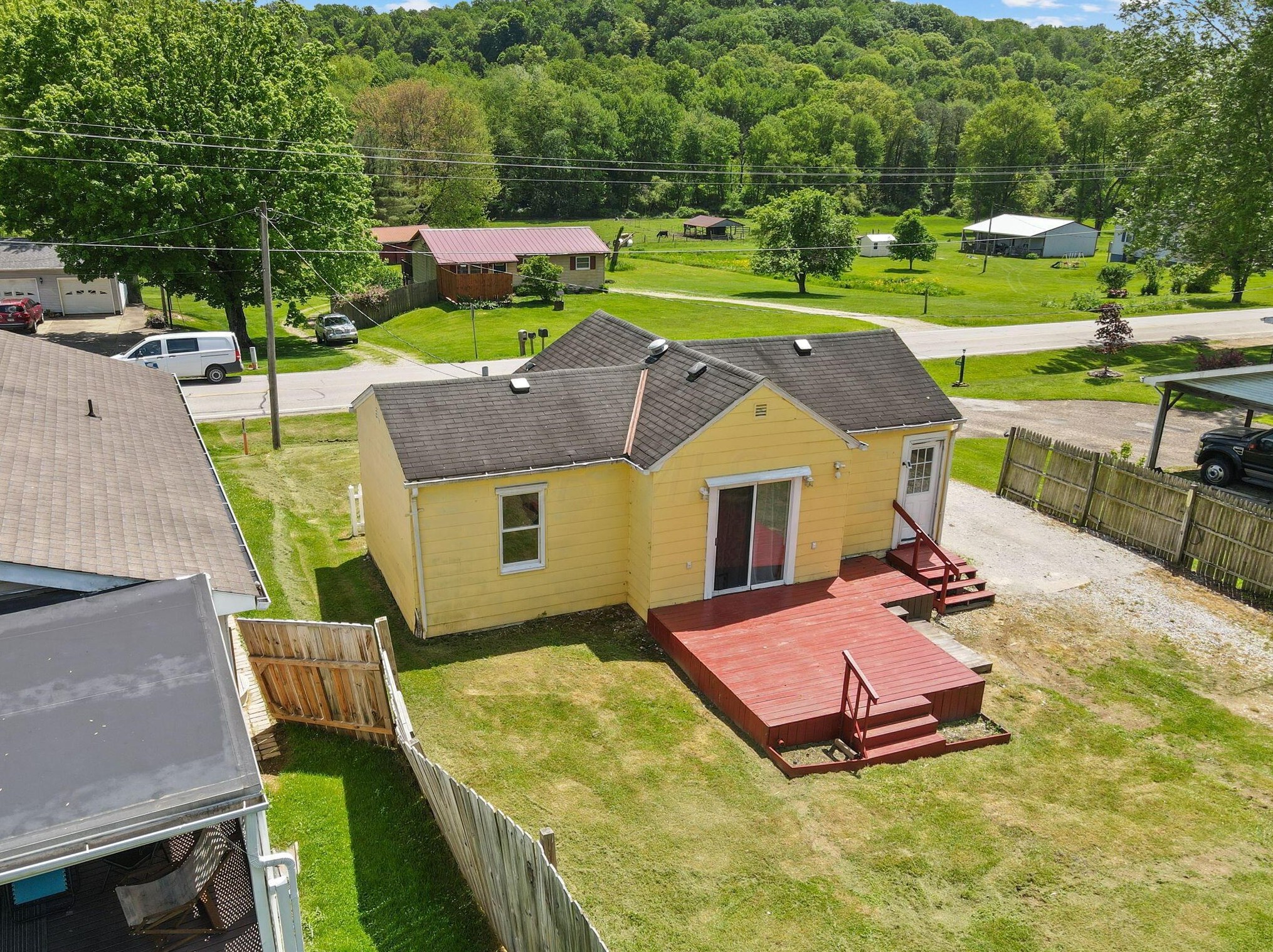 2100 Hamburg Rd, Lancaster OH 43130-8681 exterior