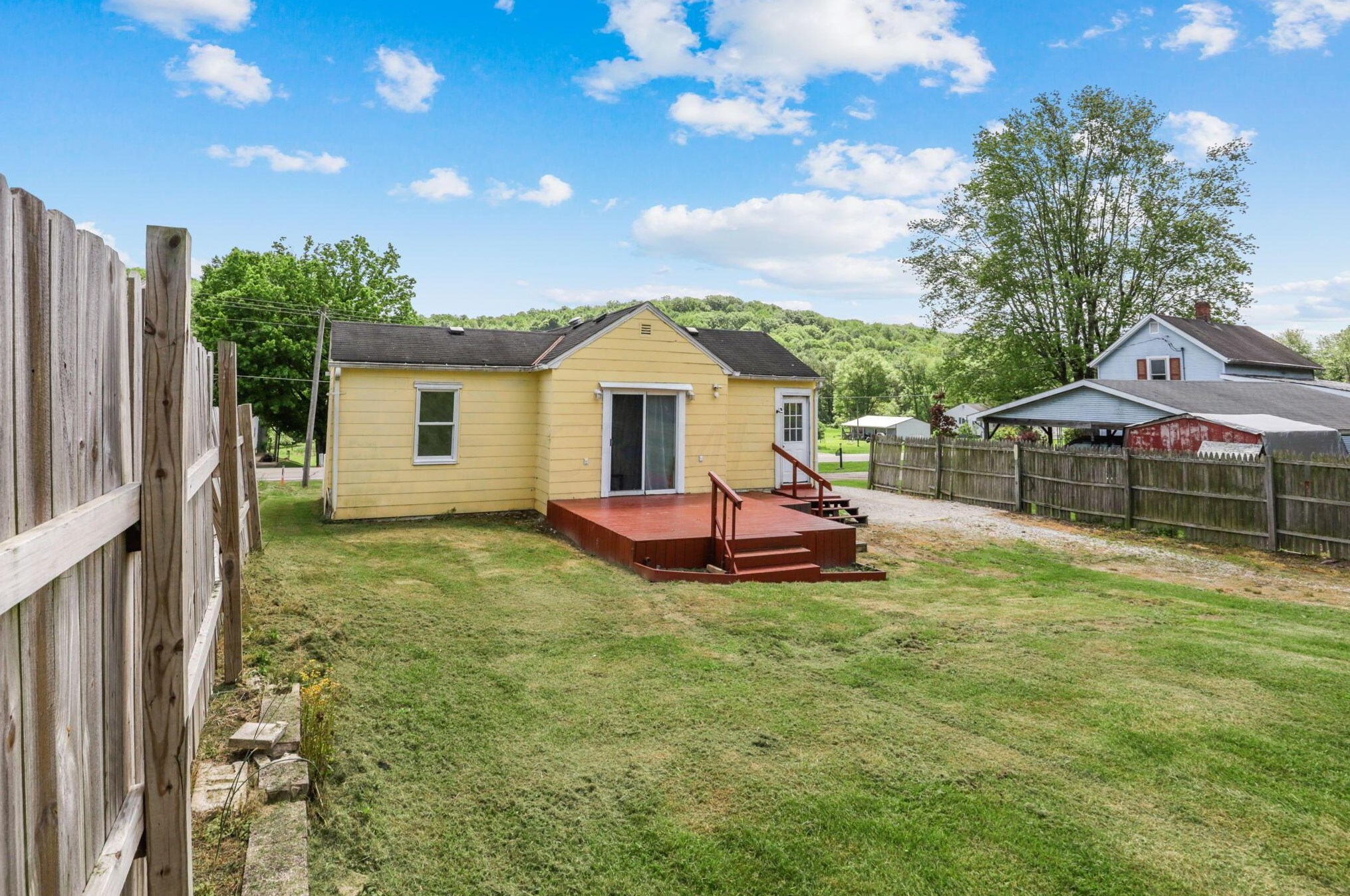 2100 Hamburg Rd, Lancaster OH 43130-8681 exterior