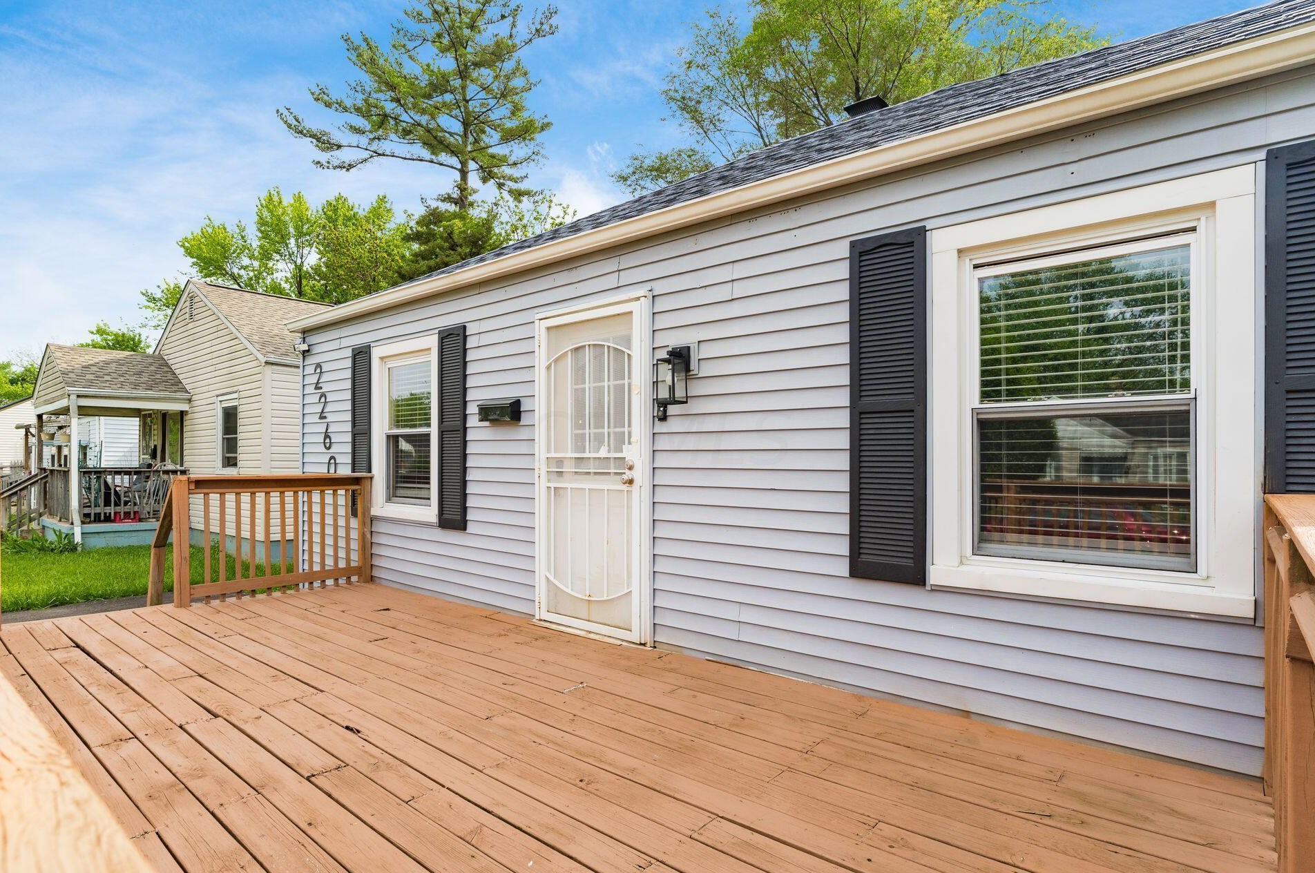 2260 Howey Rd, Columbus OH 43211-2042 exterior